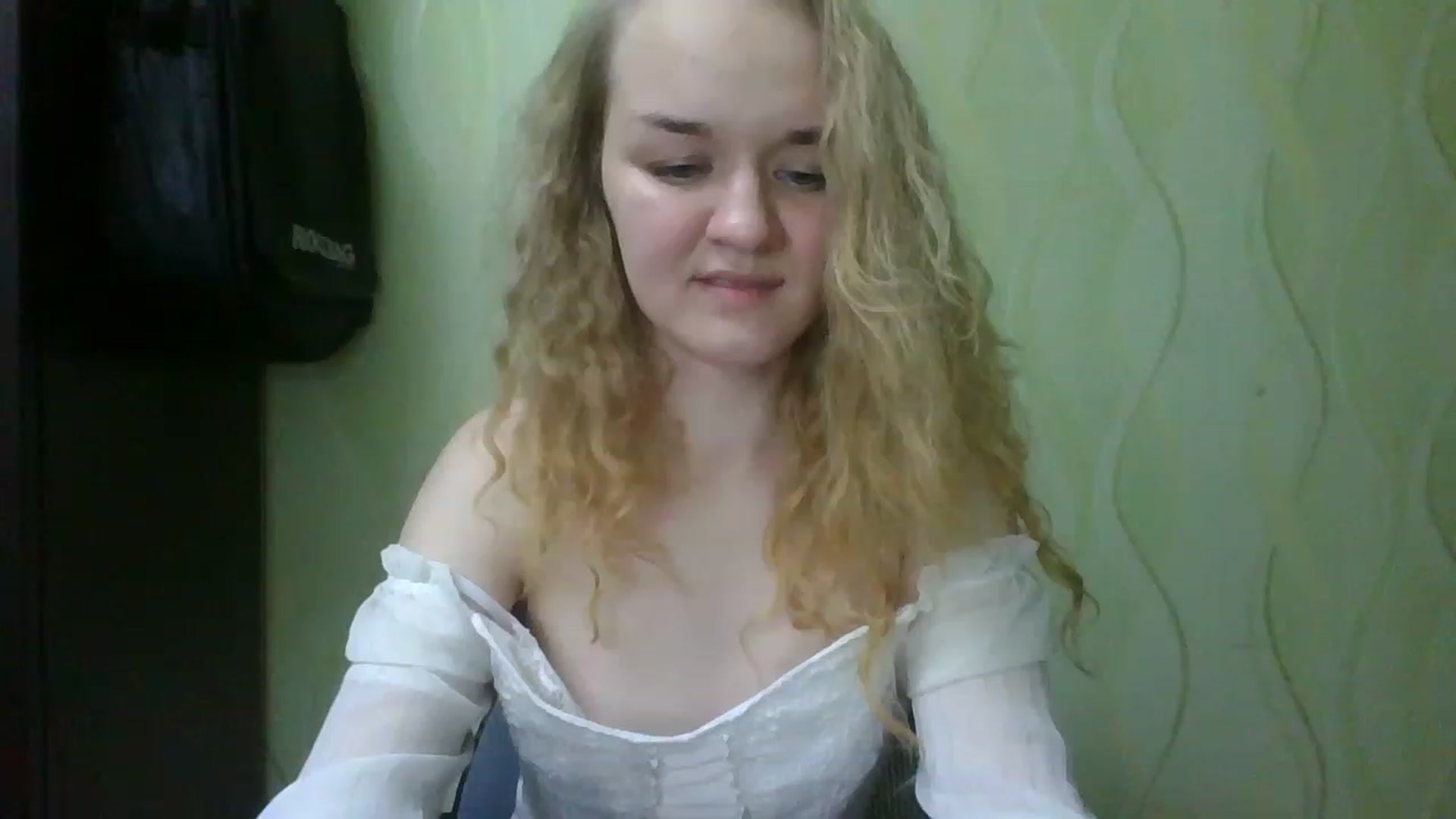 Gallery image thumbnail from ScarletChase's myfreecams stream on, 11/21/2022, 20:16 image 18 of 20