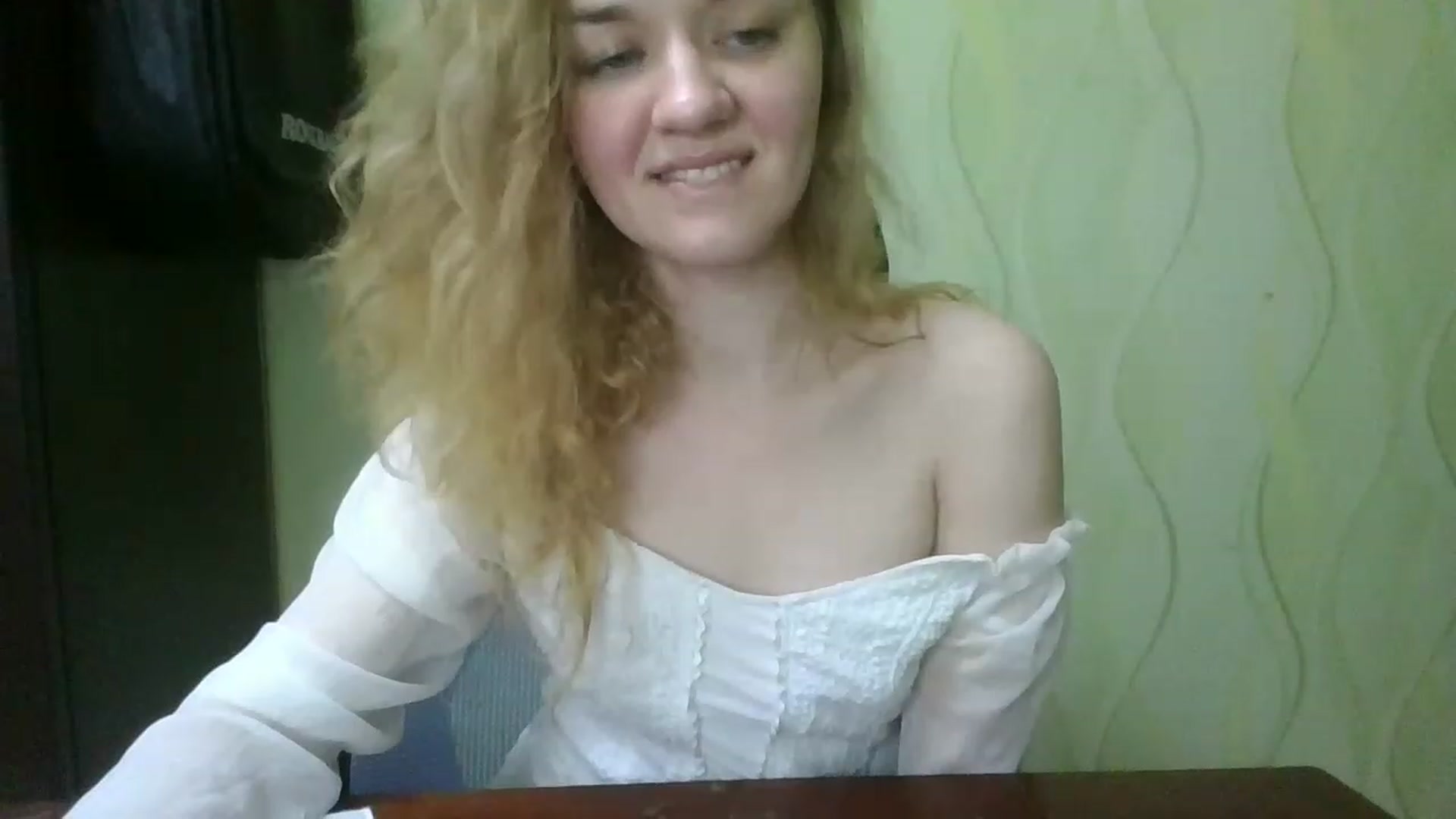 Gallery image thumbnail from ScarletChase's myfreecams stream on, 11/21/2022, 20:16 image 6 of 20