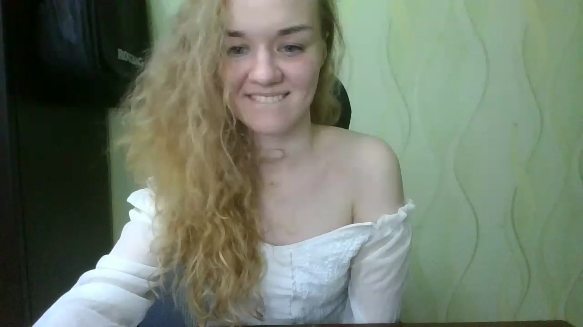 Gallery image thumbnail from ScarletChase's myfreecams stream on, 11/21/2022, 21:58 image 13 of 20