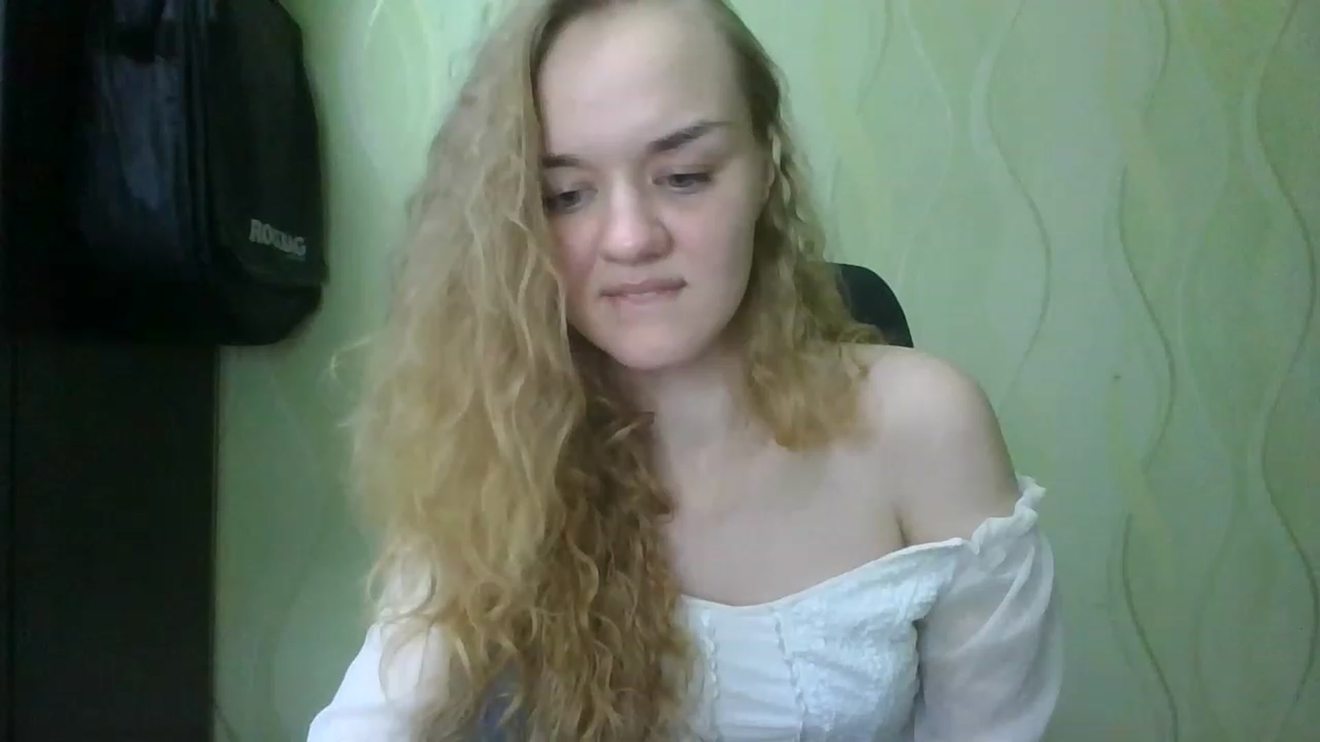 Gallery image thumbnail from ScarletChase's myfreecams stream on, 11/21/2022, 21:58 image 15 of 20