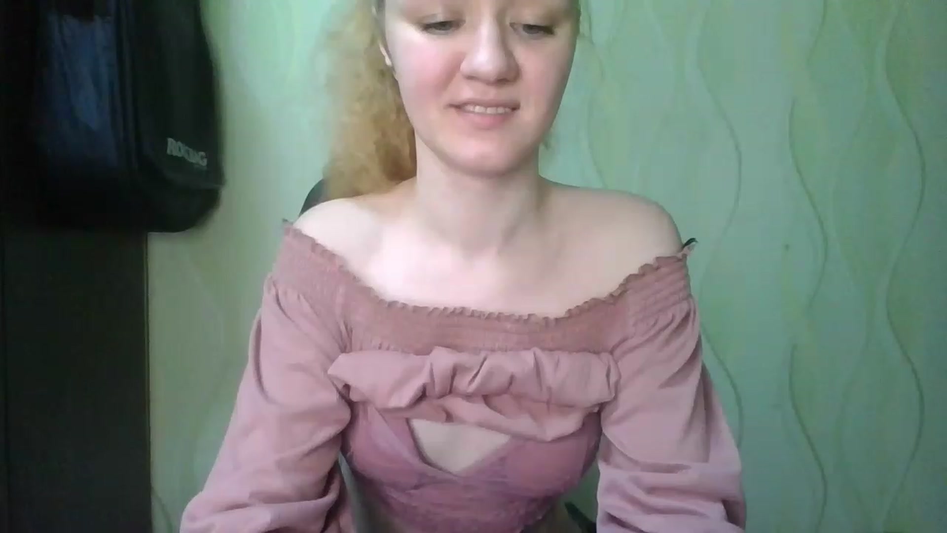Gallery image thumbnail from ScarletChase's myfreecams stream on, 11/22/2022, 11:47 image 2 of 20