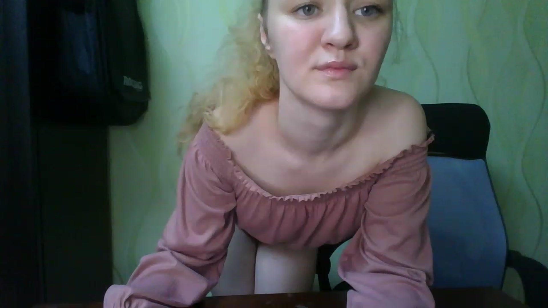 Gallery image thumbnail from ScarletChase's myfreecams stream on, 11/22/2022, 14:04 image 4 of 20