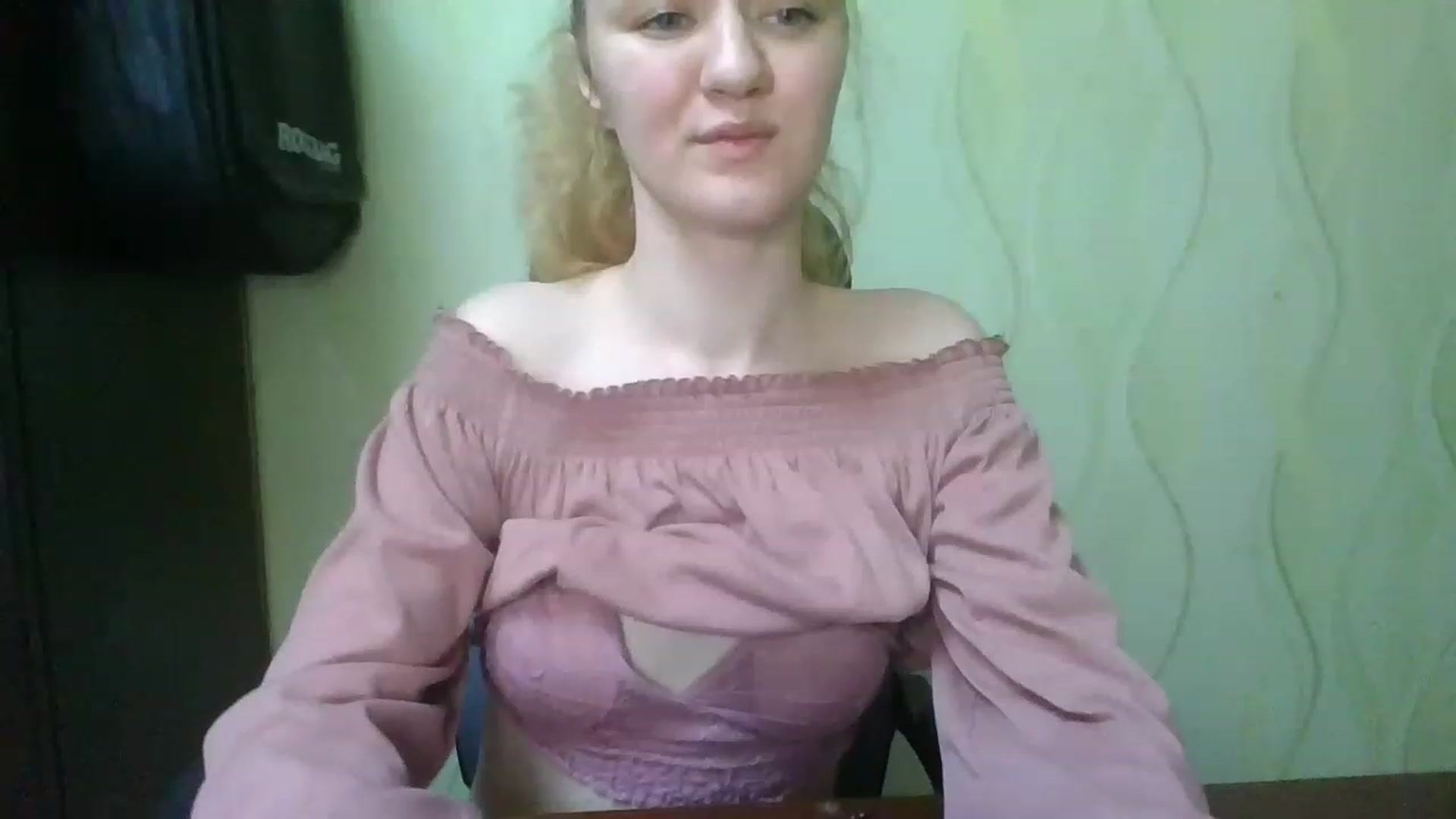 Gallery image thumbnail from ScarletChase's myfreecams stream on, 11/22/2022, 14:04 image 8 of 20