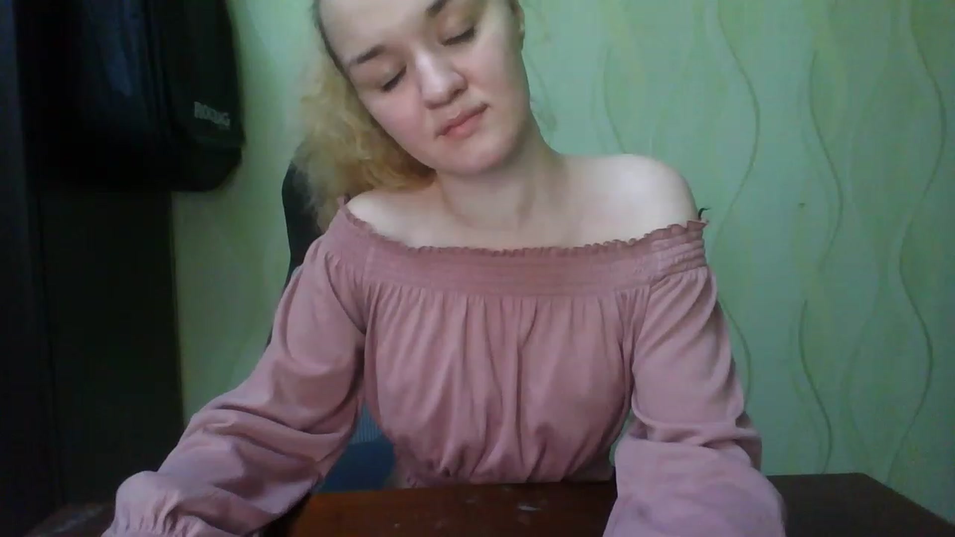 Gallery image thumbnail from ScarletChase's myfreecams stream on, 11/22/2022, 14:04 image 5 of 20