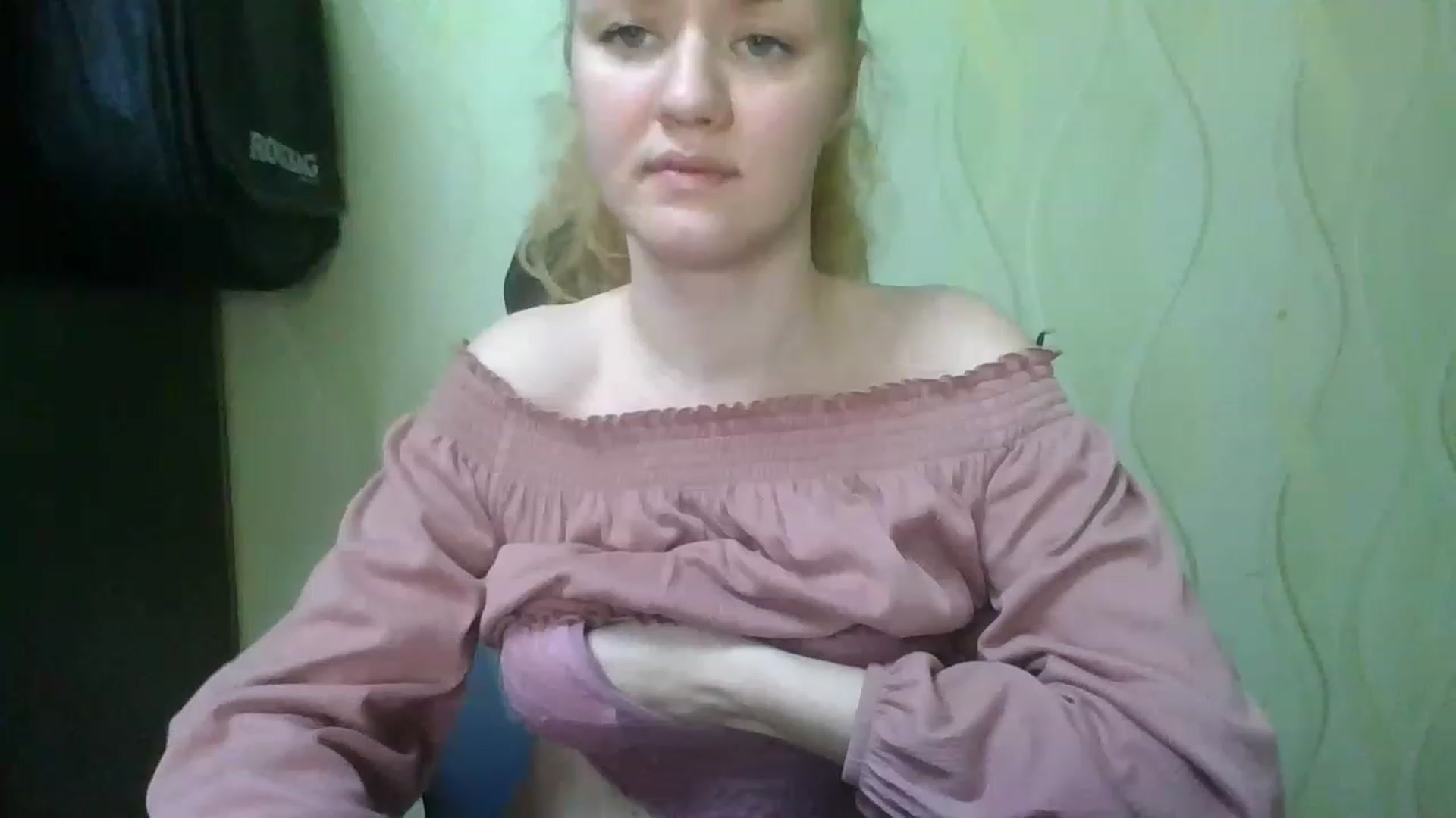 Gallery image thumbnail from ScarletChase's myfreecams stream on, 11/22/2022, 14:04 image 7 of 20