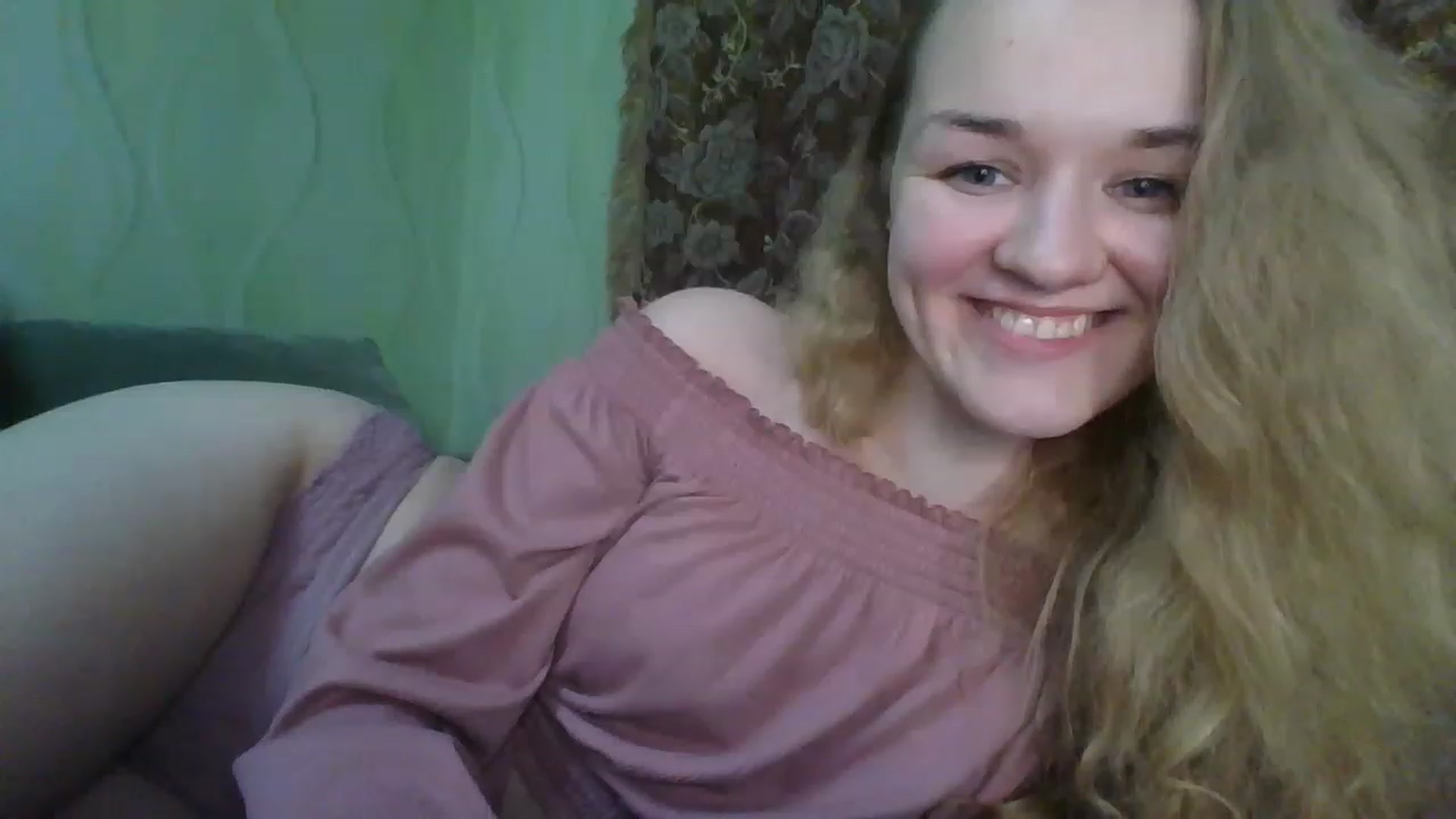 Gallery image thumbnail from ScarletChase's myfreecams stream on, 11/22/2022, 14:45 image 4 of 20