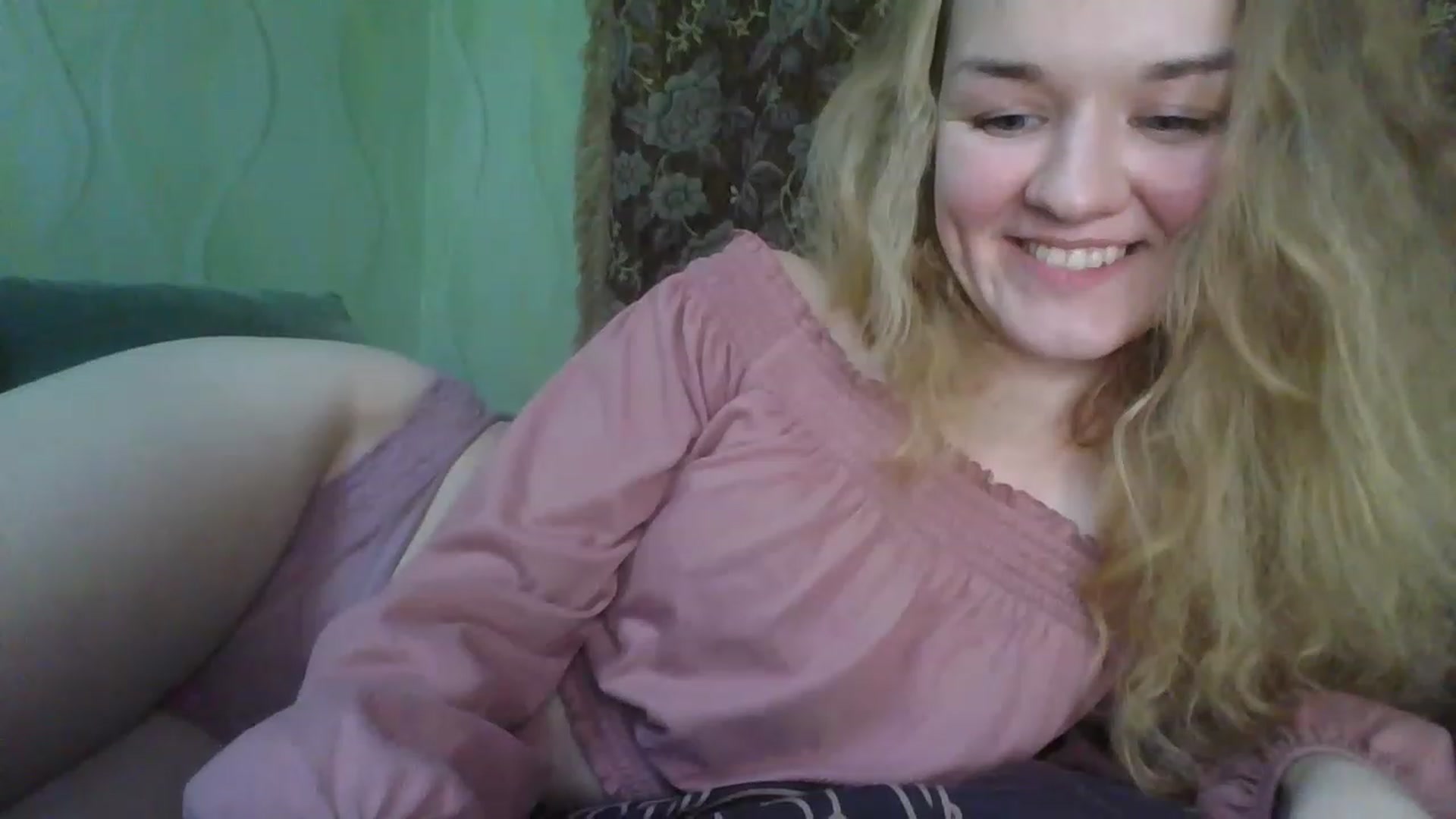 Gallery image thumbnail from ScarletChase's myfreecams stream on, 11/22/2022, 14:45 image 20 of 20