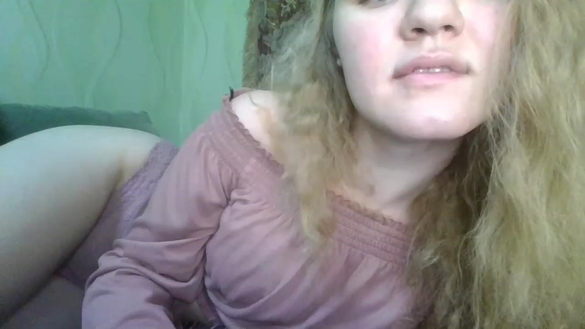 Gallery image thumbnail from ScarletChase's myfreecams stream on, 11/22/2022, 14:45 image 13 of 20