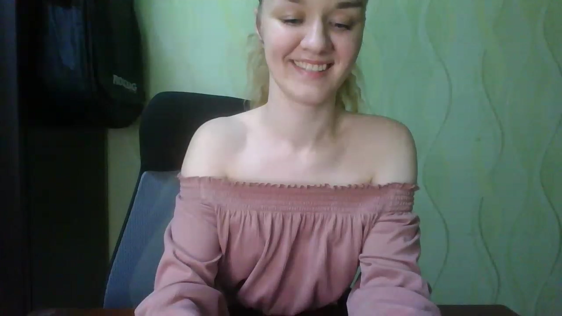Gallery image thumbnail from ScarletChase's myfreecams stream on, 11/22/2022, 20:47 image 4 of 20
