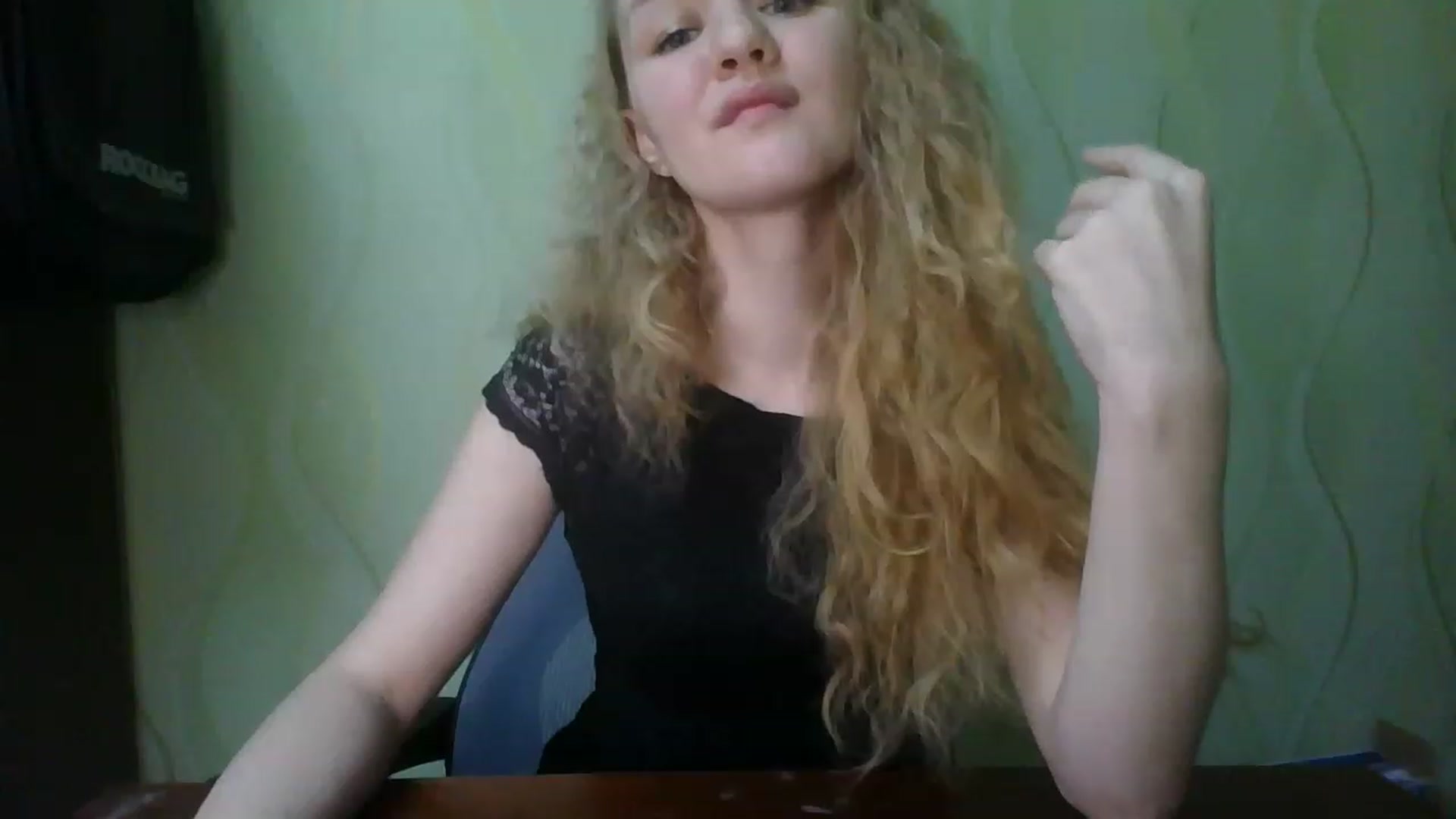 Gallery image thumbnail from ScarletChase's myfreecams stream on, 11/26/2022, 10:41 image 10 of 20