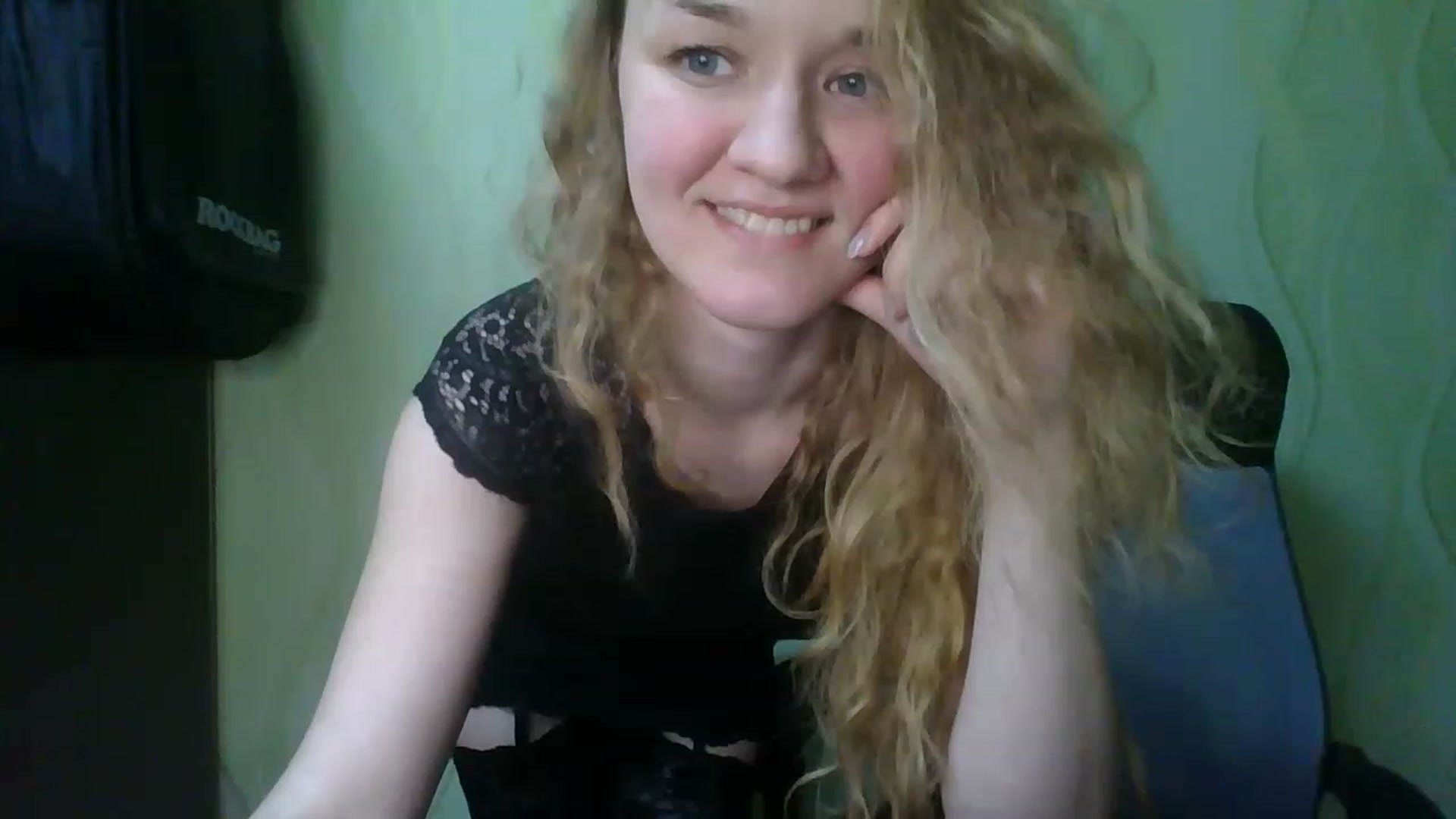Gallery image thumbnail from ScarletChase's myfreecams stream on, 11/26/2022, 18:20 image 6 of 20