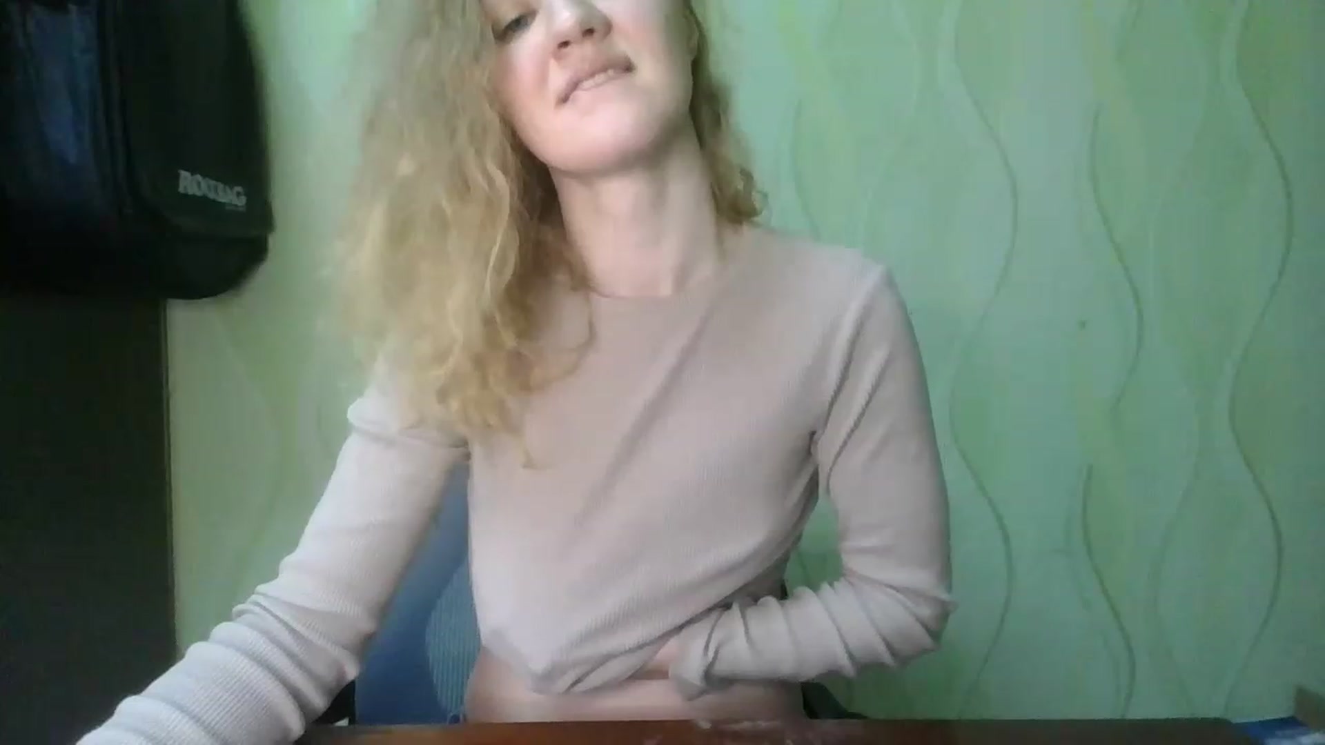 Gallery image thumbnail from ScarletChase's myfreecams stream on, 11/27/2022, 12:06 image 19 of 20