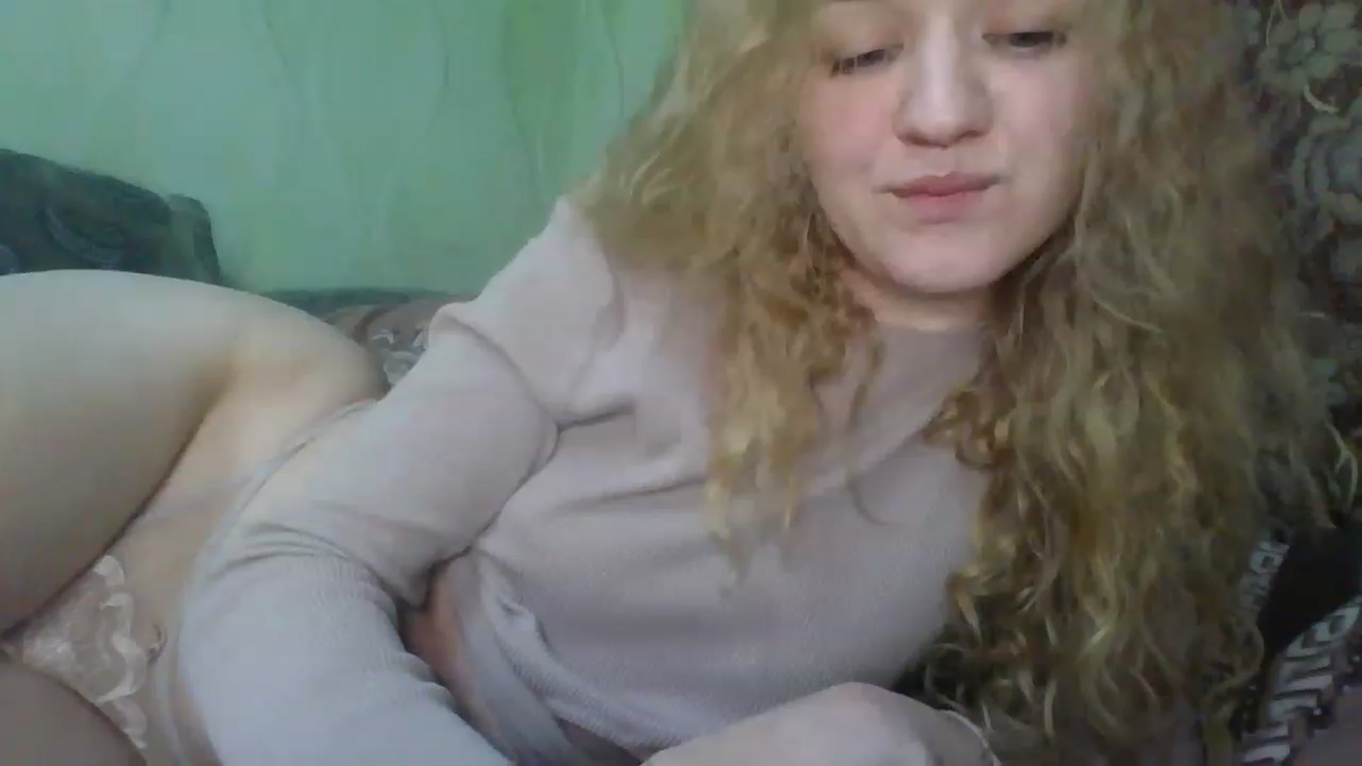 Gallery image thumbnail from ScarletChase's myfreecams stream on, 11/27/2022, 12:44 image 17 of 20