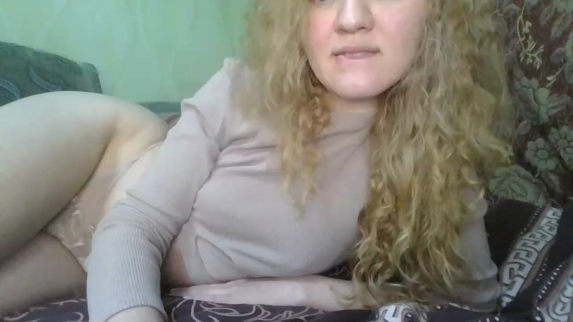 Gallery image thumbnail from ScarletChase's myfreecams stream on, 11/27/2022, 12:44 image 20 of 20
