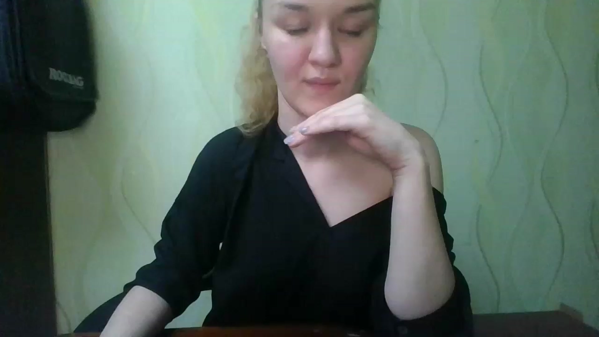 Gallery image thumbnail from ScarletChase's myfreecams stream on, 11/29/2022, 14:08 image 4 of 20
