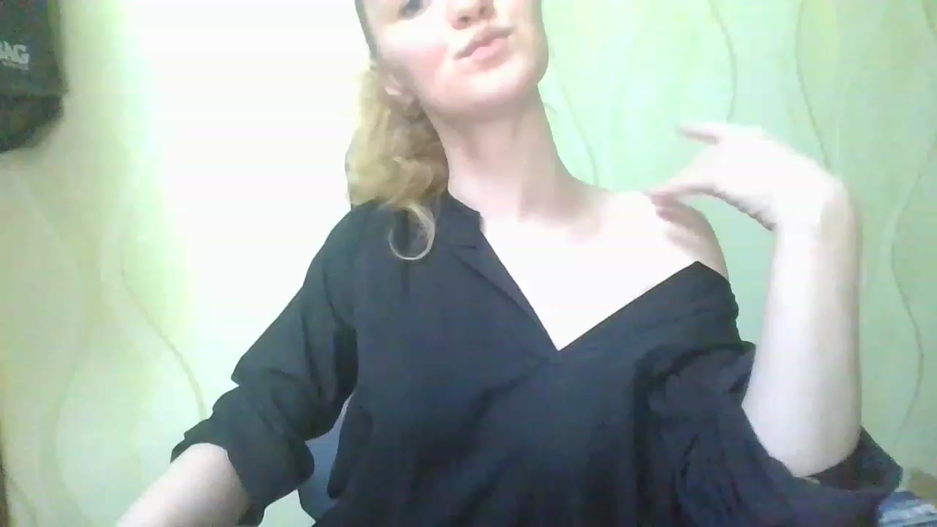 Gallery image thumbnail from ScarletChase's myfreecams stream on, 11/29/2022, 14:08 image 19 of 20