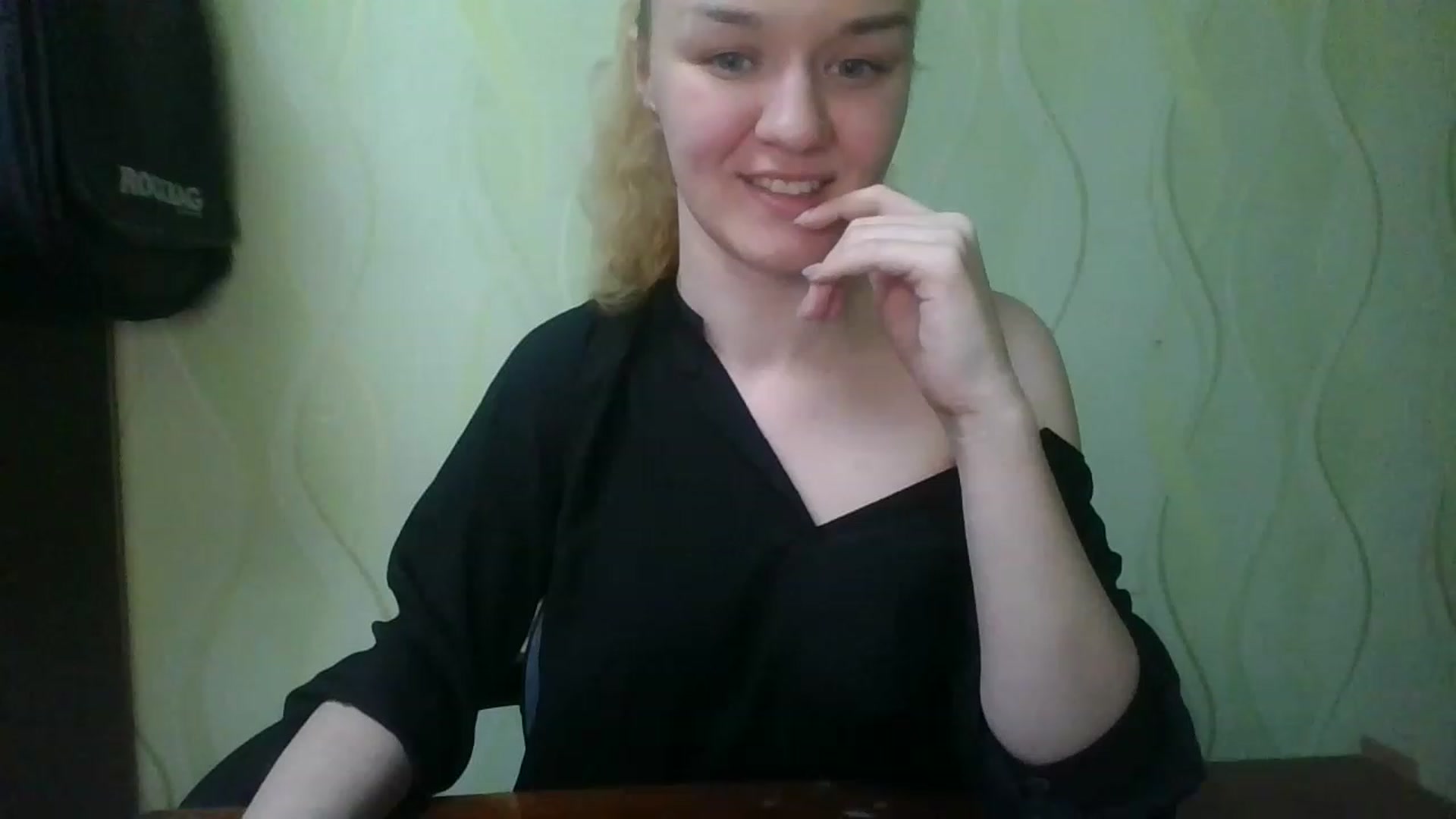 Gallery image thumbnail from ScarletChase's myfreecams stream on, 11/29/2022, 14:08 image 2 of 20