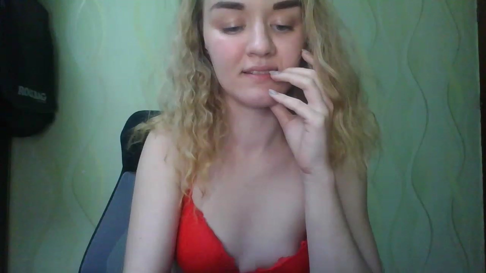 Gallery image thumbnail from ScarletChase's myfreecams stream on, 11/30/2022, 22:39 image 3 of 20