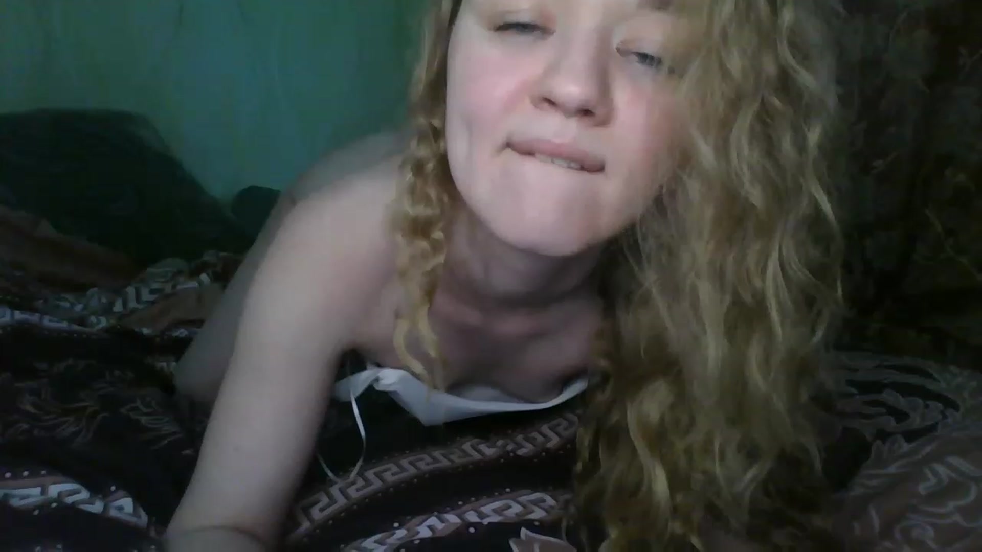 Gallery image thumbnail from ScarletChase's myfreecams stream on, 12/12/2022, 11:49 image 6 of 20