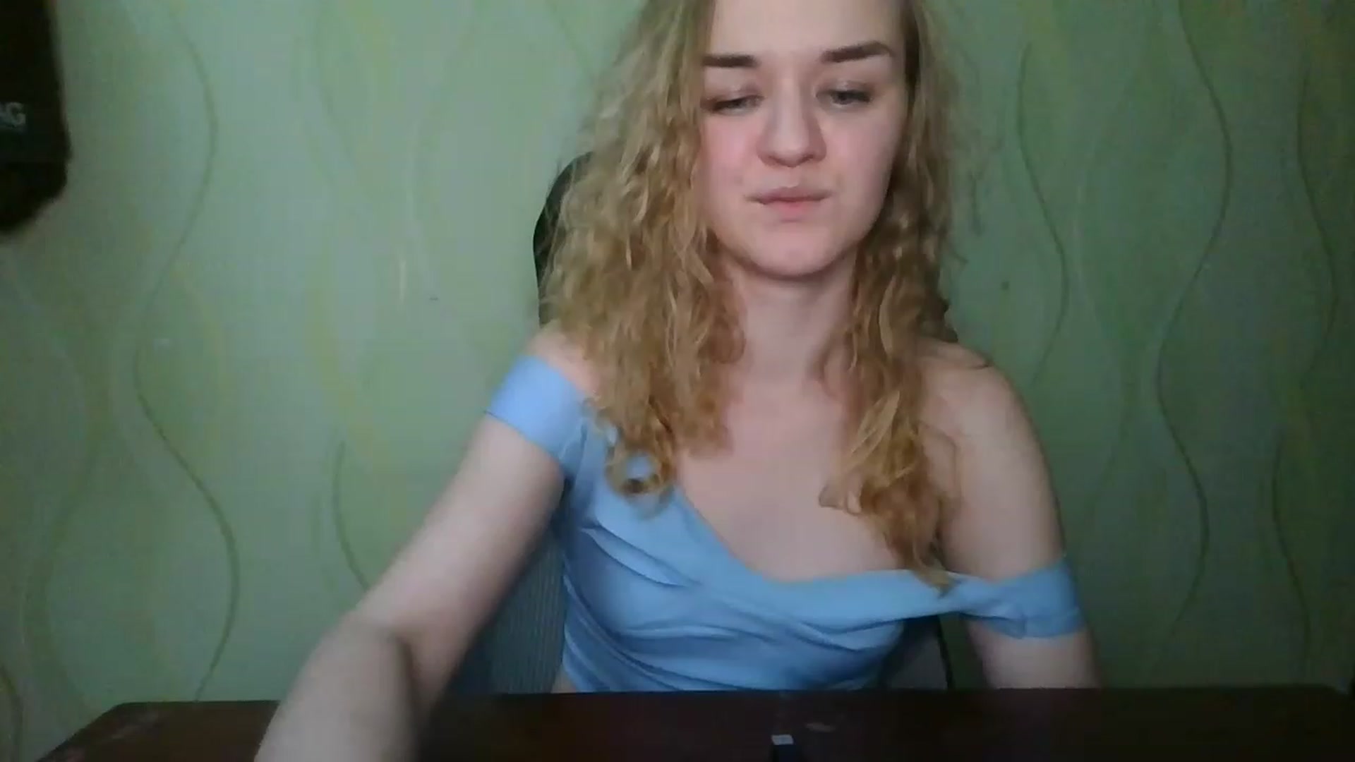 Gallery image thumbnail from ScarletChase's myfreecams stream on, 12/24/2022, 19:14 image 15 of 20
