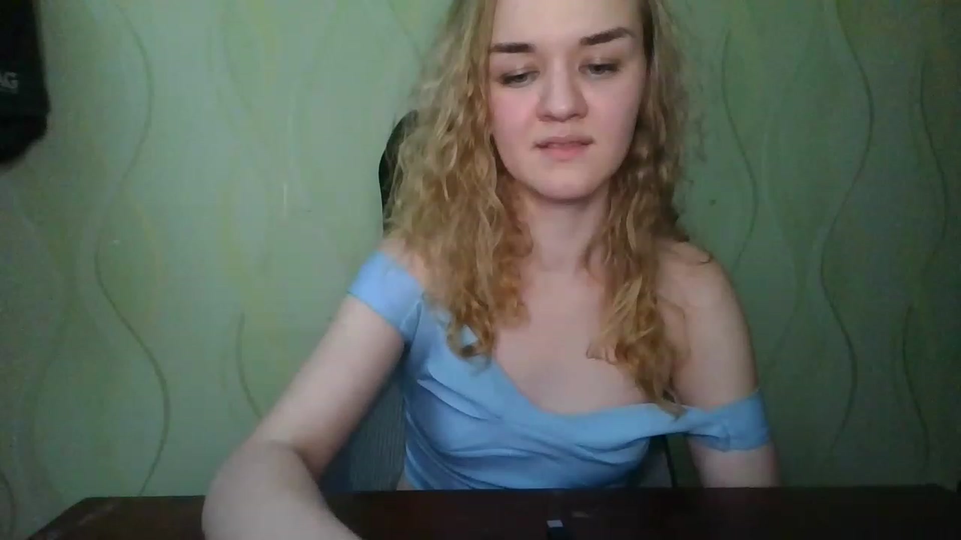 Gallery image thumbnail from ScarletChase's myfreecams stream on, 12/24/2022, 19:14 image 16 of 20