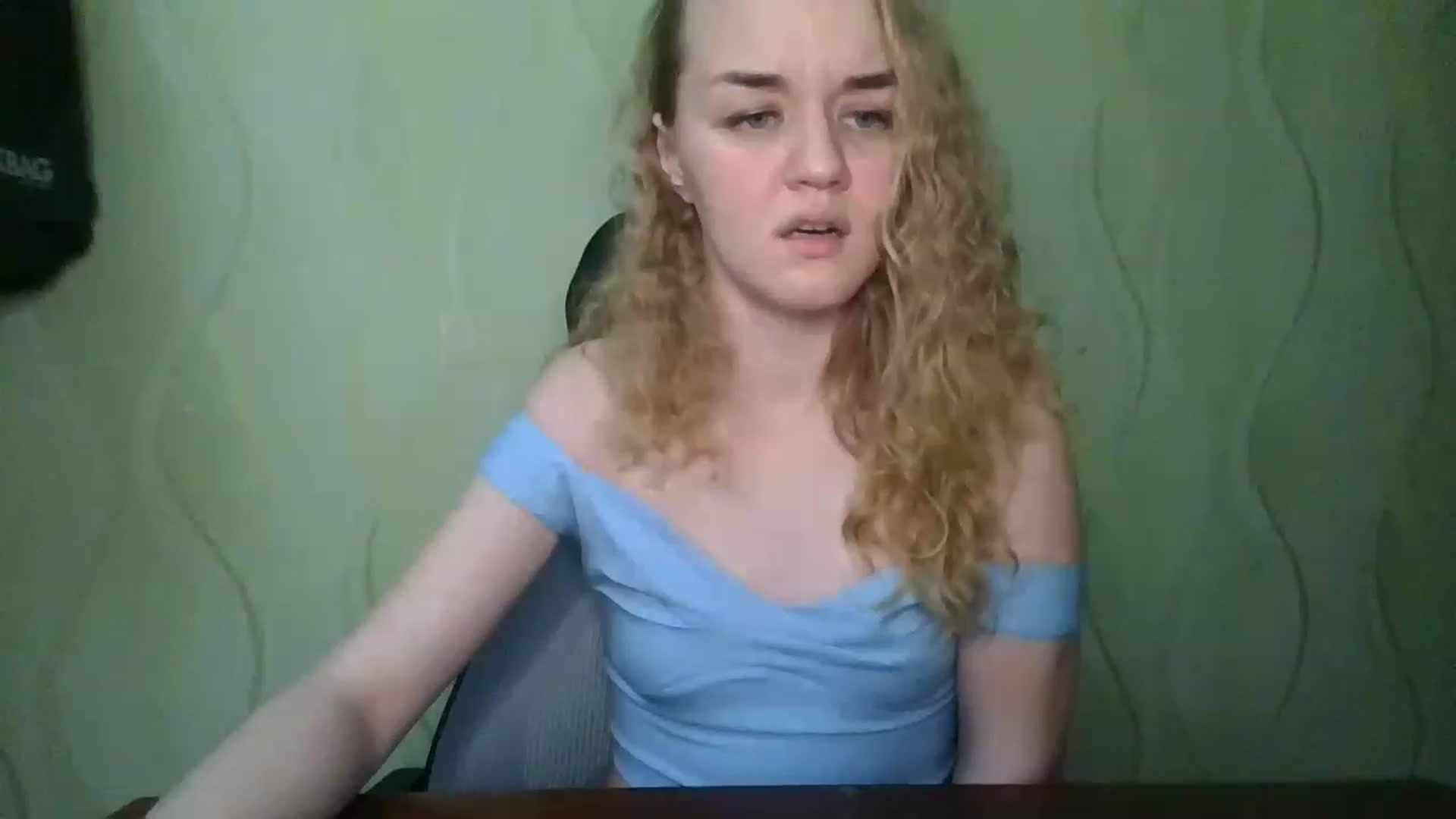Gallery image thumbnail from ScarletChase's myfreecams stream on, 12/24/2022, 19:14 image 6 of 20