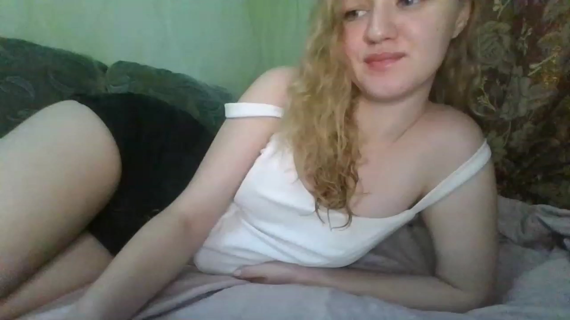 Gallery image thumbnail from ScarletChase's myfreecams stream on, 12/25/2022, 12:05 image 10 of 20