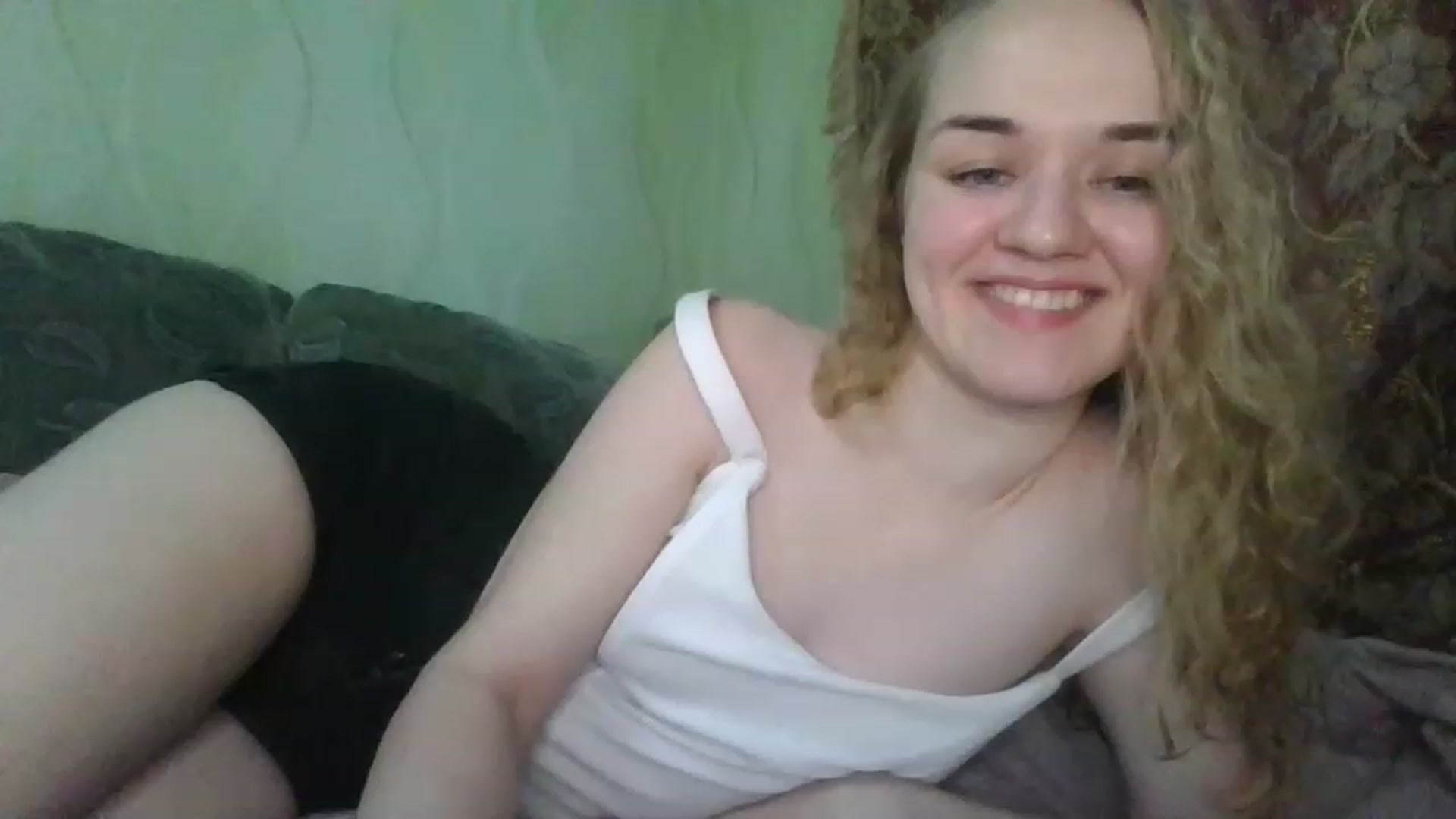 Gallery image thumbnail from ScarletChase's myfreecams stream on, 12/25/2022, 12:05 image 11 of 20