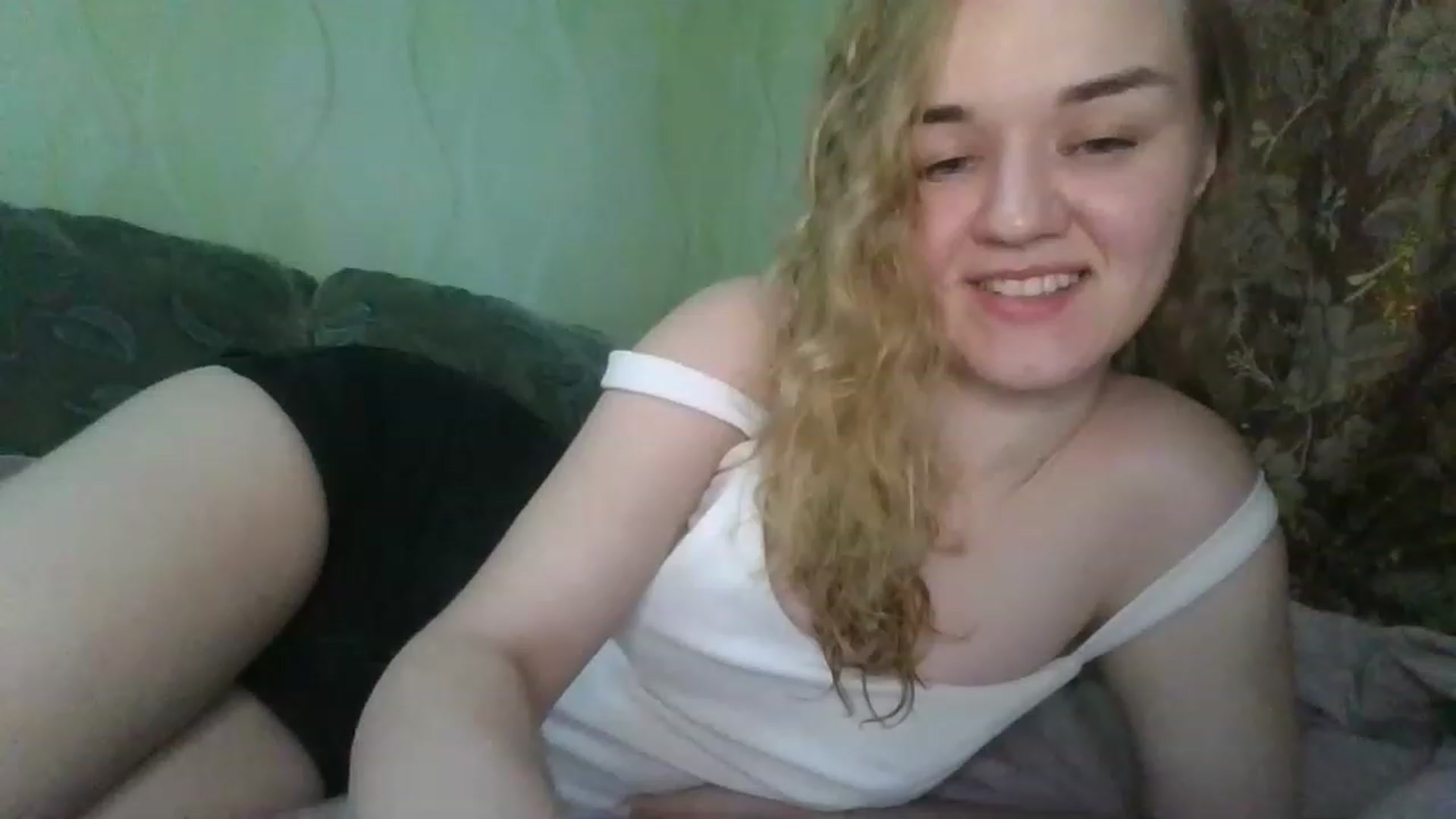 Gallery image thumbnail from ScarletChase's myfreecams stream on, 12/25/2022, 12:05 image 8 of 20