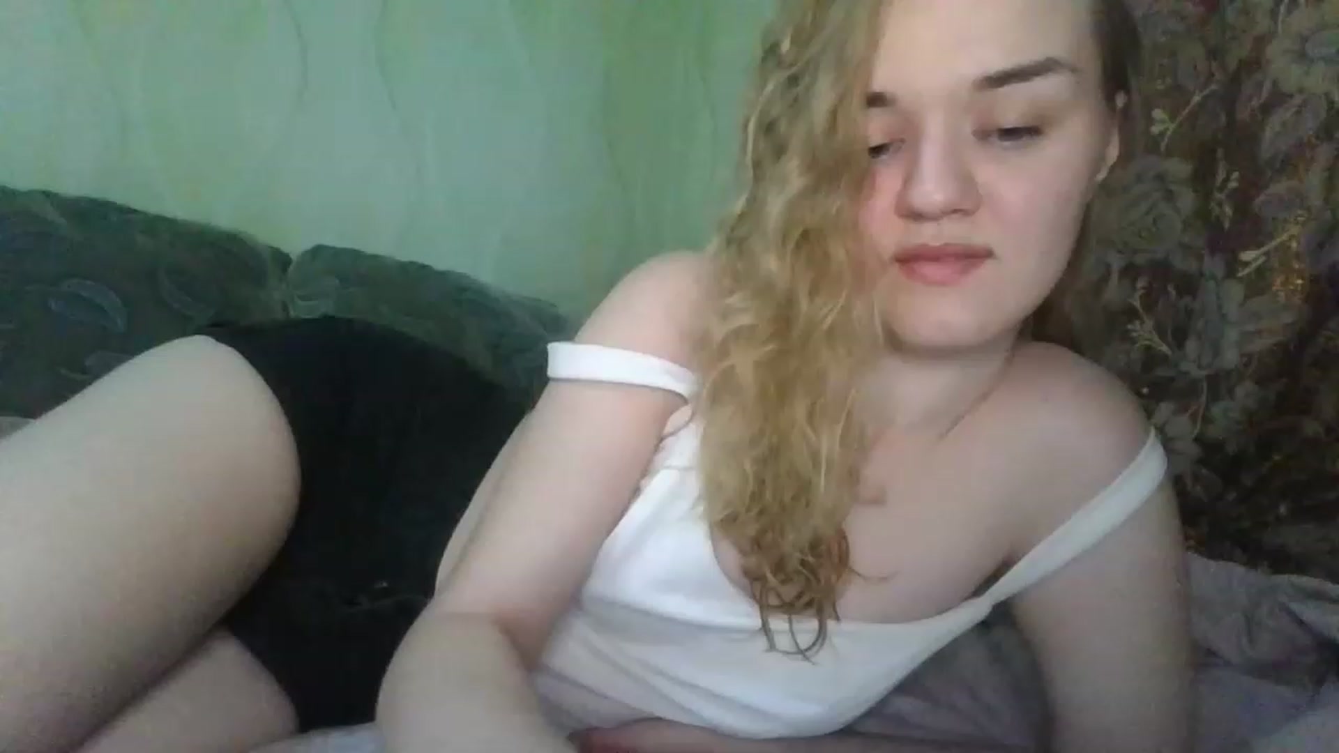 Gallery image thumbnail from ScarletChase's myfreecams stream on, 12/25/2022, 12:05 image 7 of 20