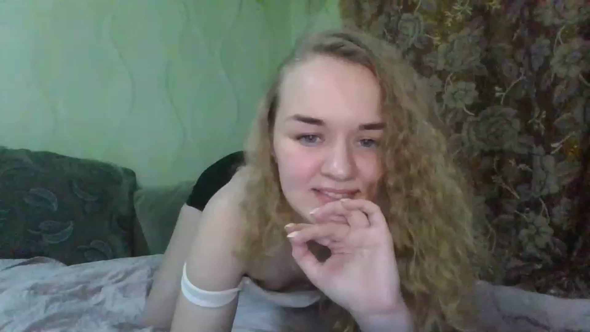 Gallery image thumbnail from ScarletChase's myfreecams stream on, 12/25/2022, 14:24 image 7 of 20