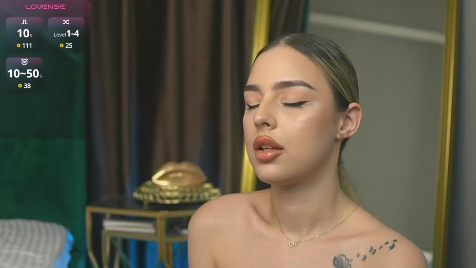 Gallery image thumbnail from ScarletColes's myfreecams stream on, 03/31/2025, 03:04 image 14 of 20