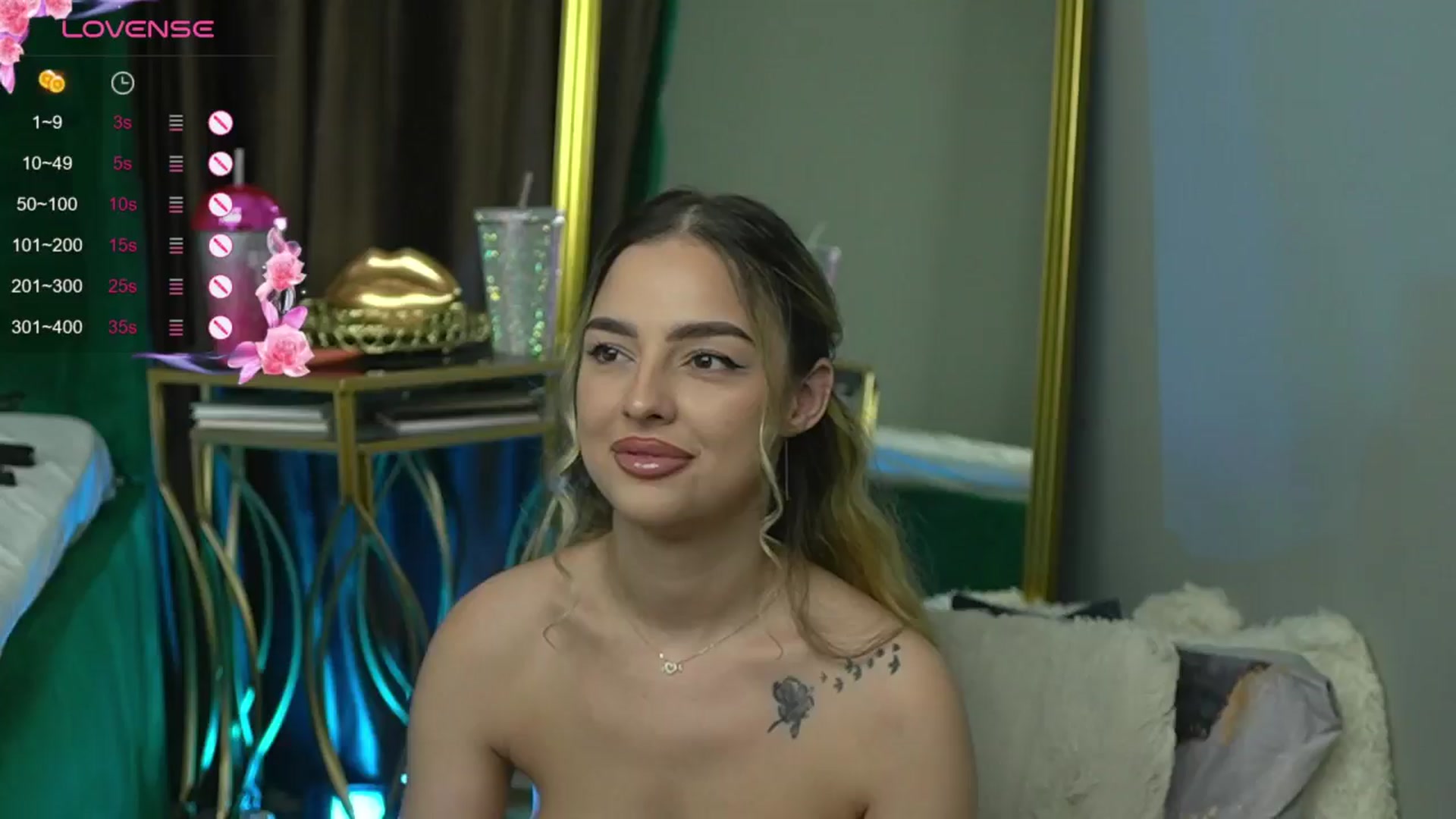 Gallery image thumbnail from ScarletColes's myfreecams stream on, 05/08/2025, 24:47 image 7 of 20