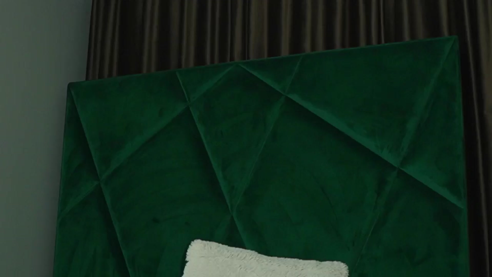 Gallery image thumbnail from ScarletColes's myfreecams stream on, 08/05/2025, 01:03 image 16 of 20
