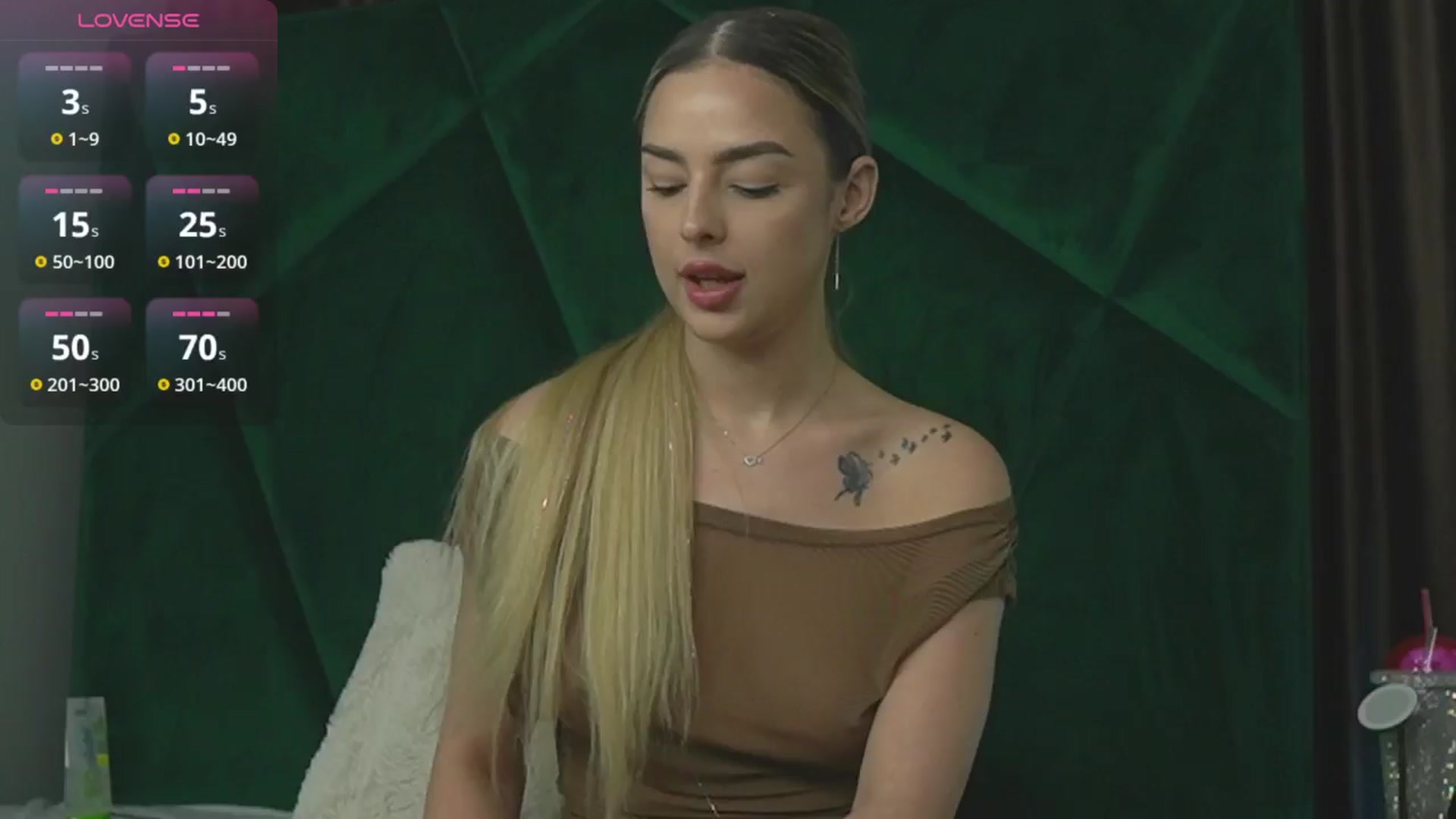 Gallery image thumbnail from ScarletColes's myfreecams stream on, 08/28/2025, 07:22 image 17 of 20