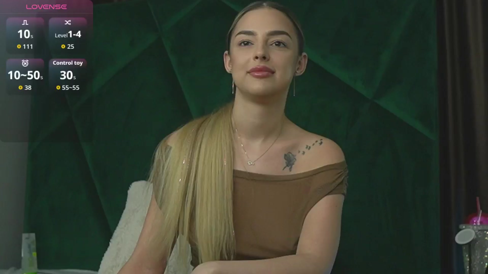 Gallery image thumbnail from ScarletColes's myfreecams stream on, 08/28/2025, 07:22 image 18 of 20