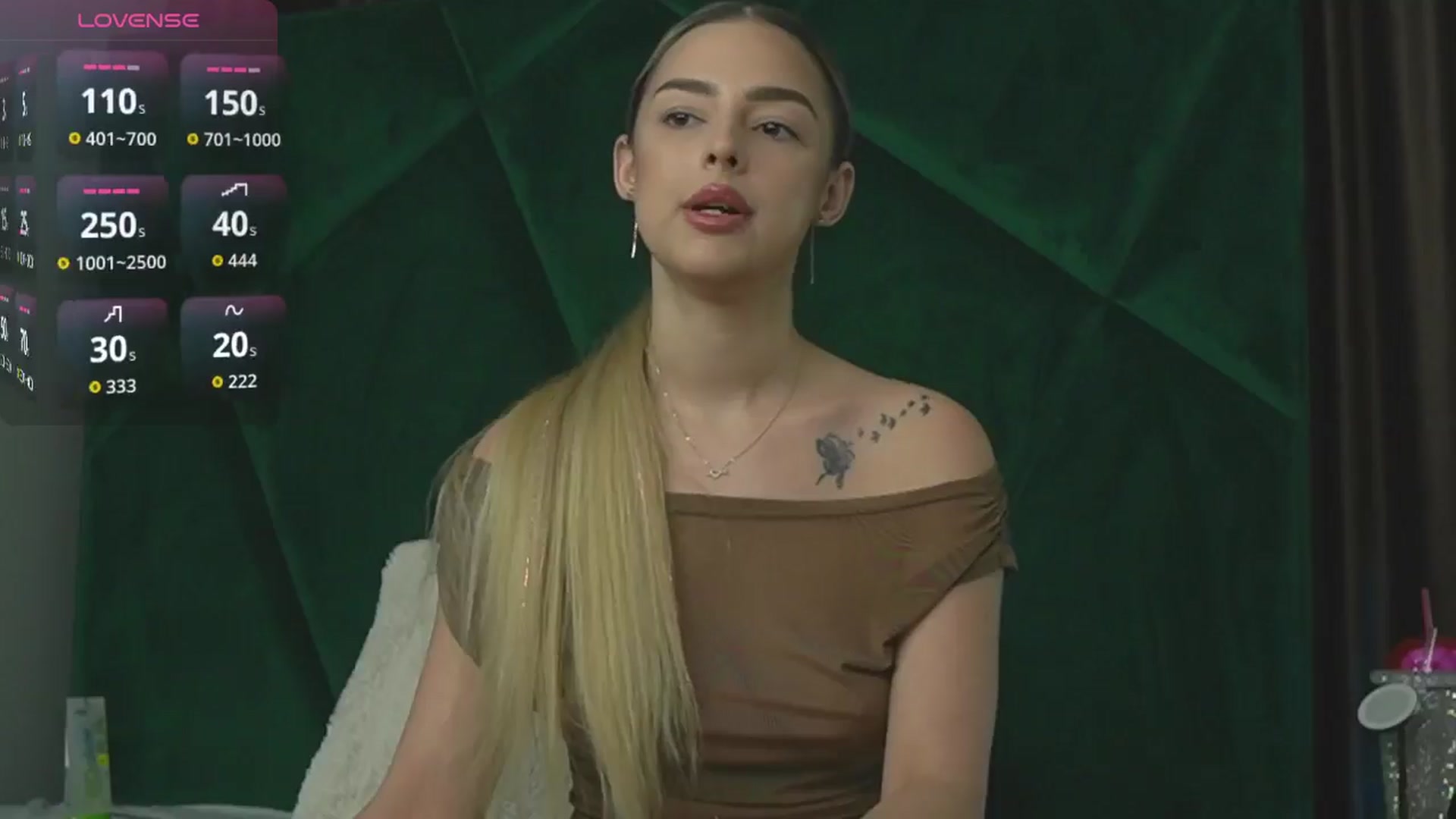 Gallery image thumbnail from ScarletColes's myfreecams stream on, 08/28/2025, 07:22 image 19 of 20