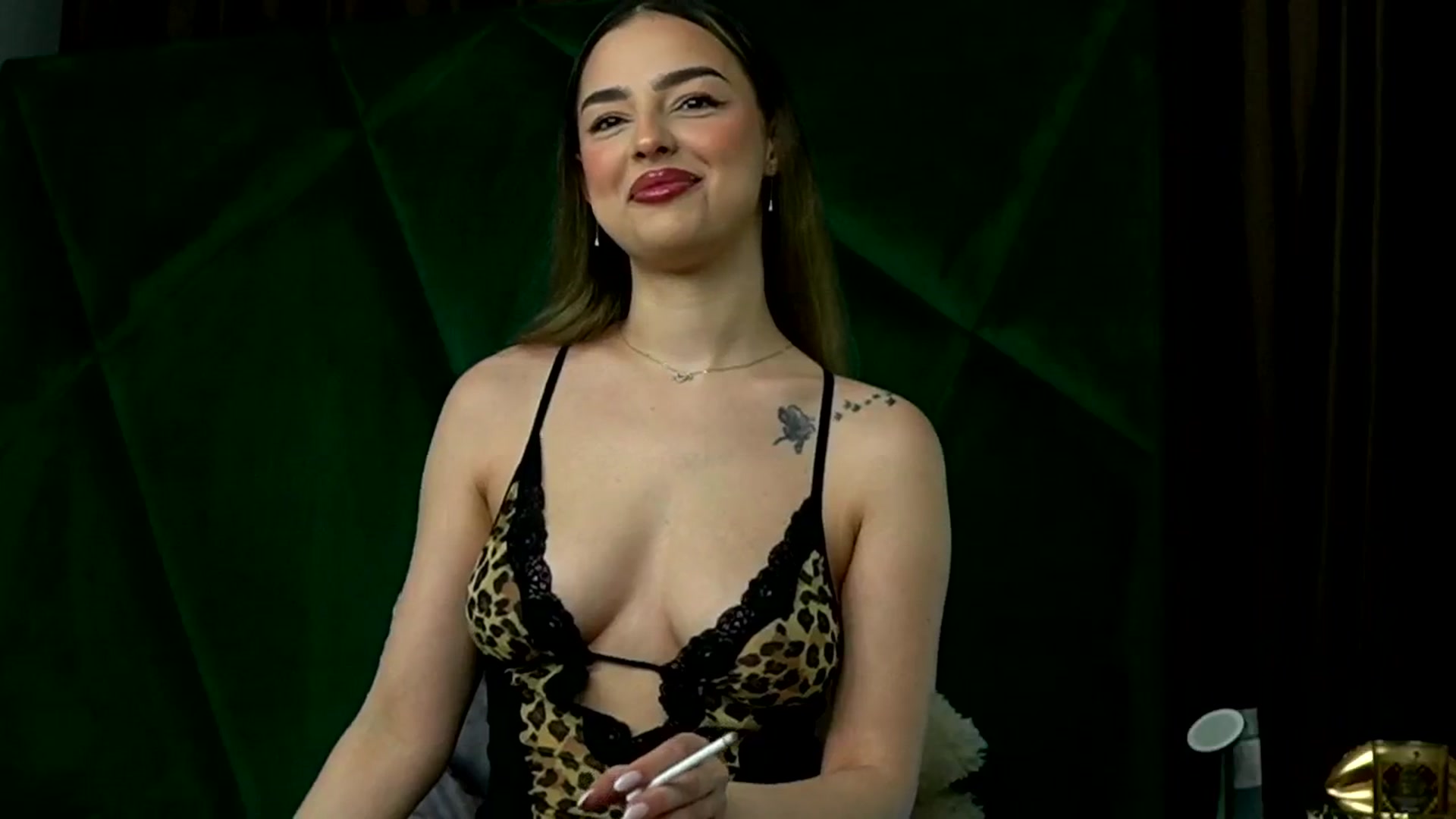 Gallery image thumbnail from ScarletColes's myfreecams stream on, 02/25/2026, 01:02 image 15 of 20