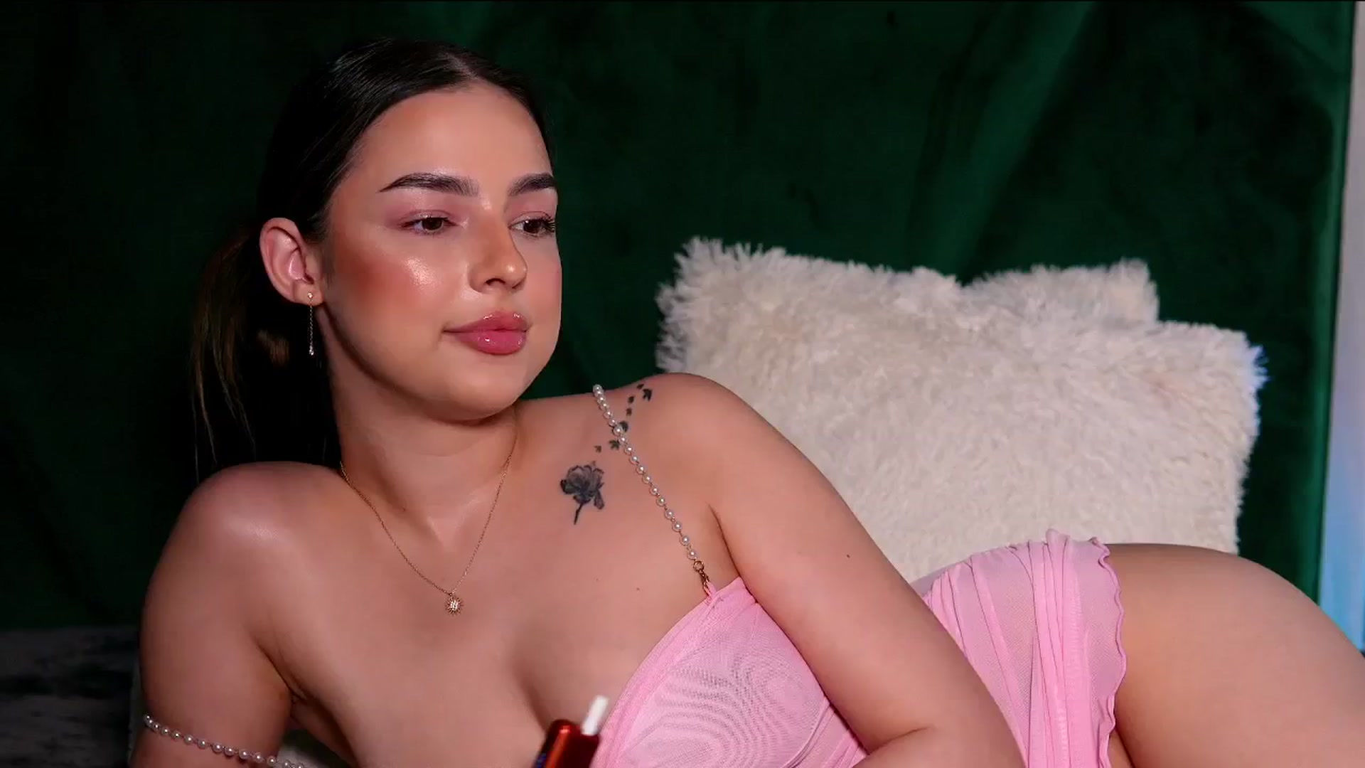 Gallery image thumbnail from ScarletColes's myfreecams stream on, 04/15/2026, 06:51 image 1 of 20