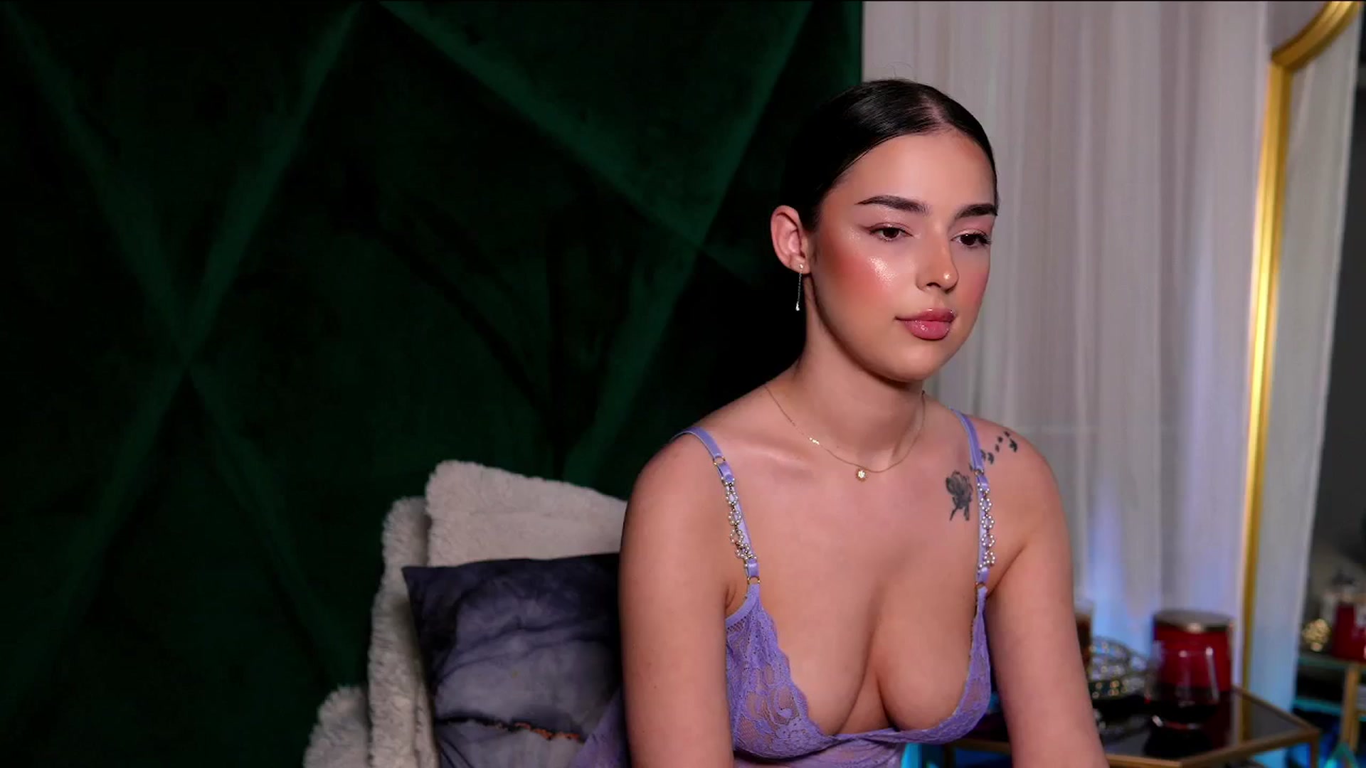 Gallery image thumbnail from ScarletColes's myfreecams stream on, 04/22/2026, 07:39 image 7 of 20