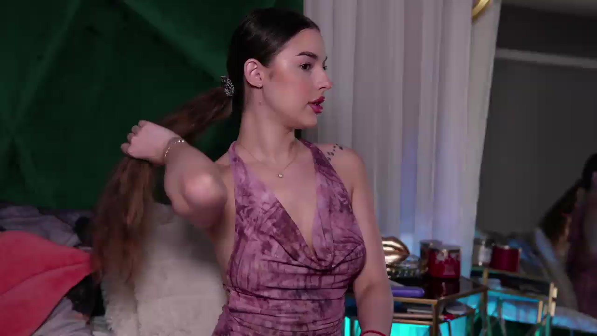 Gallery image thumbnail from ScarletColesX's myfreecams stream on, 05/26/2026, 23:53 image 2 of 20