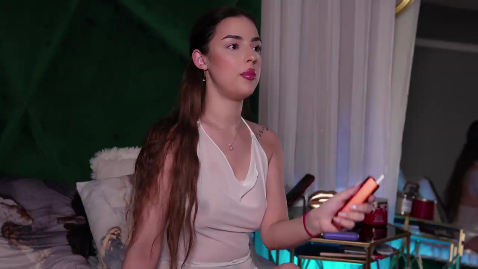 Gallery image thumbnail from ScarletColesX's myfreecams stream on, 05/28/2026, 03:14 image 3 of 20