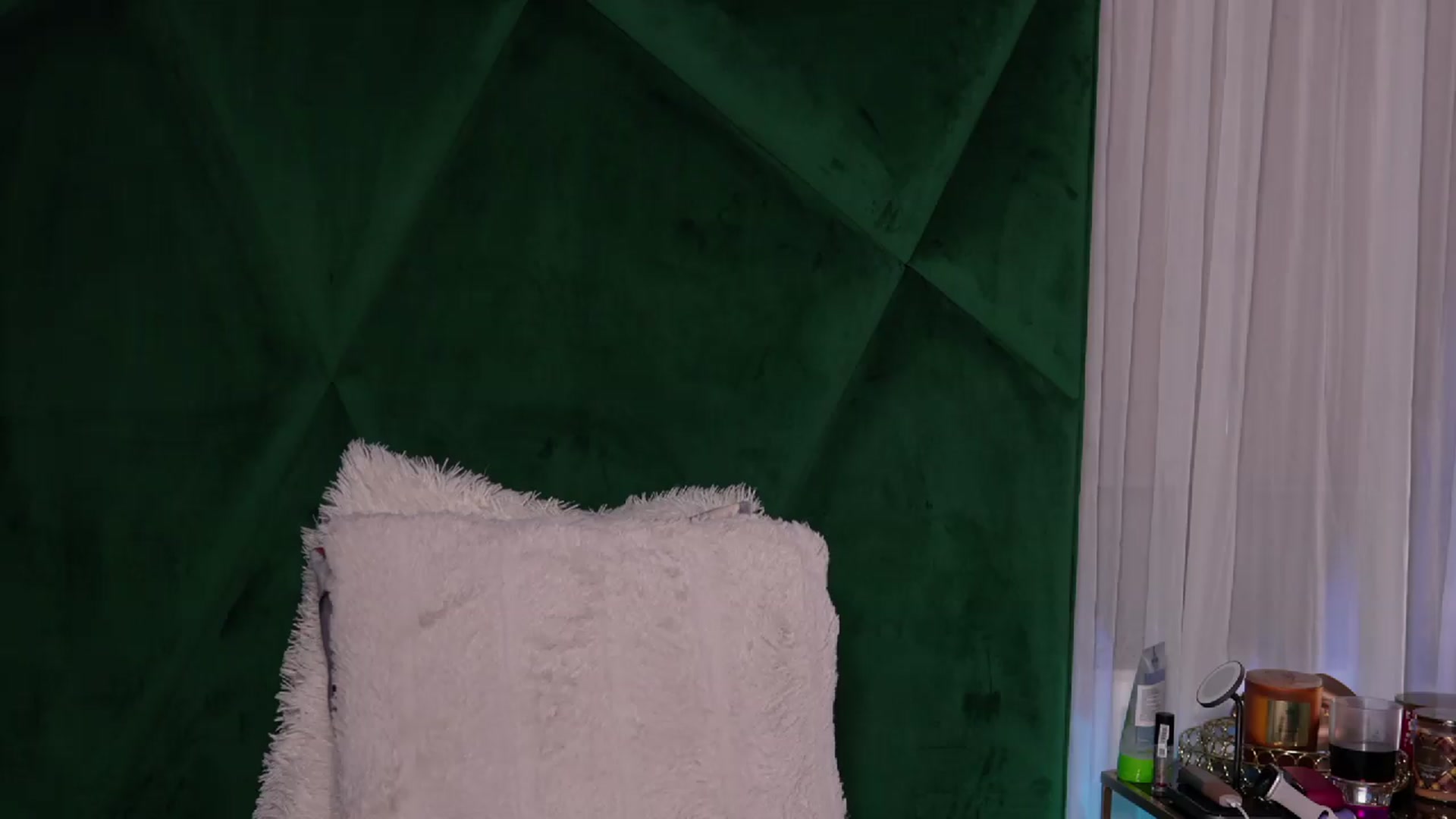 Gallery image thumbnail from ScarletColesX's myfreecams stream on, 06/23/2026, 05:37 image 17 of 20