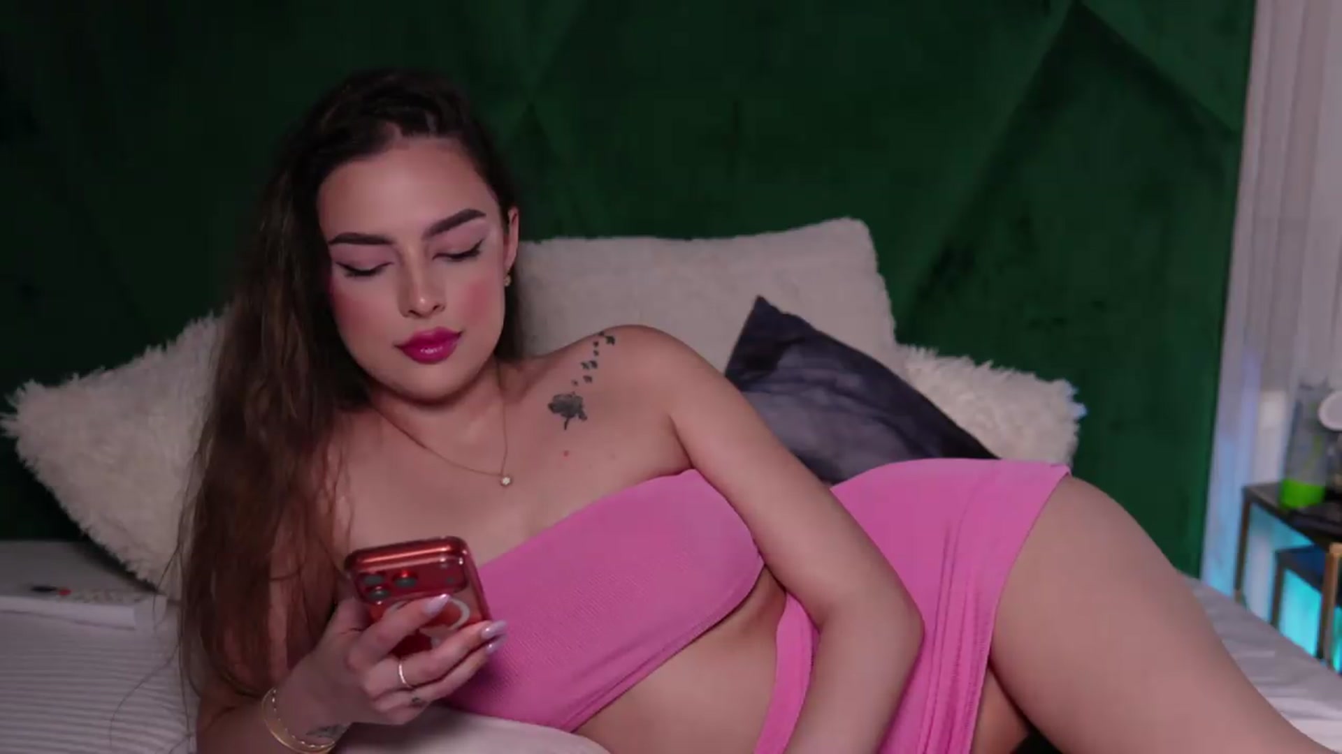 Gallery image thumbnail from ScarletColesX's myfreecams stream on, 07/07/2026, 01:51 image 19 of 20