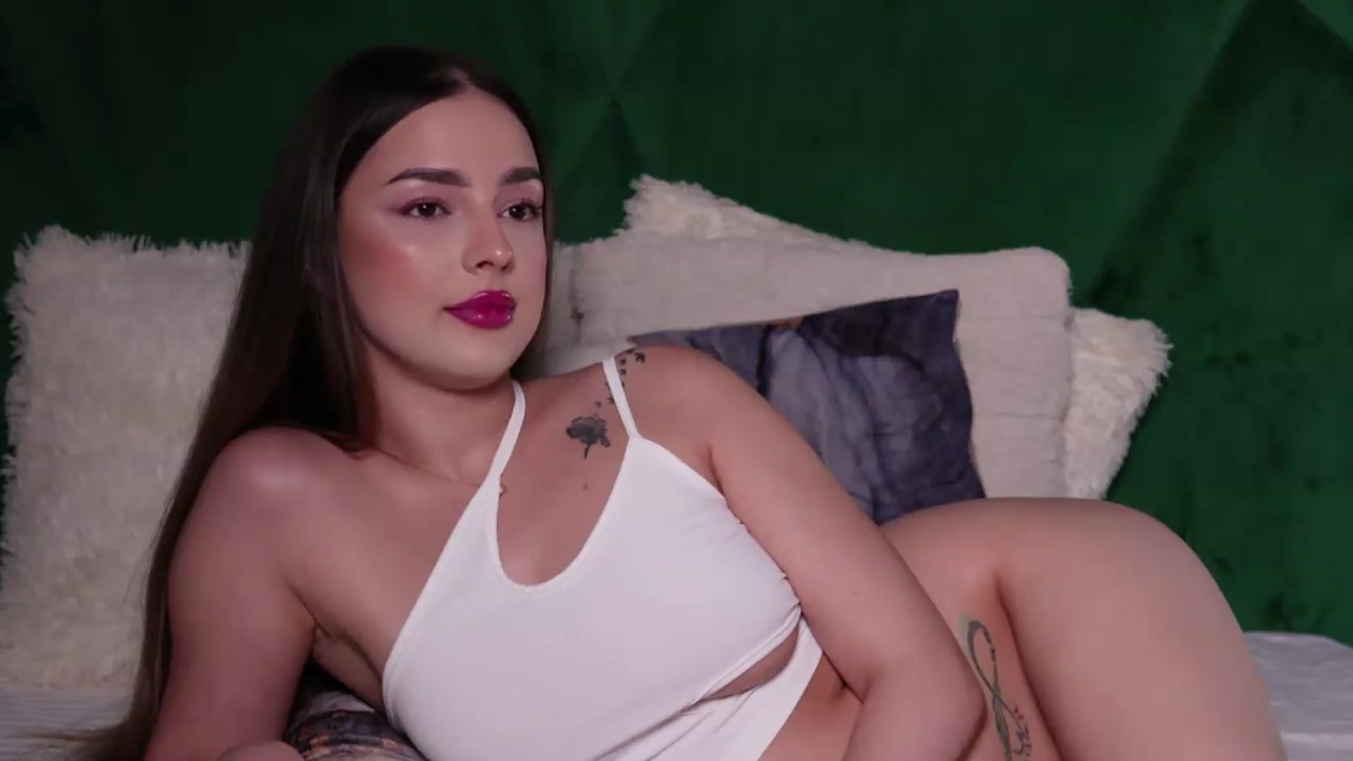 Gallery image thumbnail from ScarletColesX's myfreecams stream on, 07/10/2026, 05:44 image 4 of 20