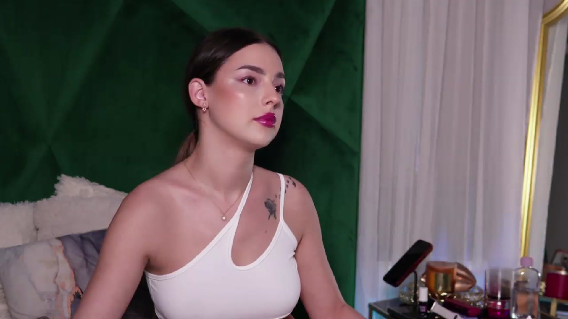 Gallery image thumbnail from ScarletColesX's myfreecams stream on, 07/10/2026, 05:44 image 16 of 20