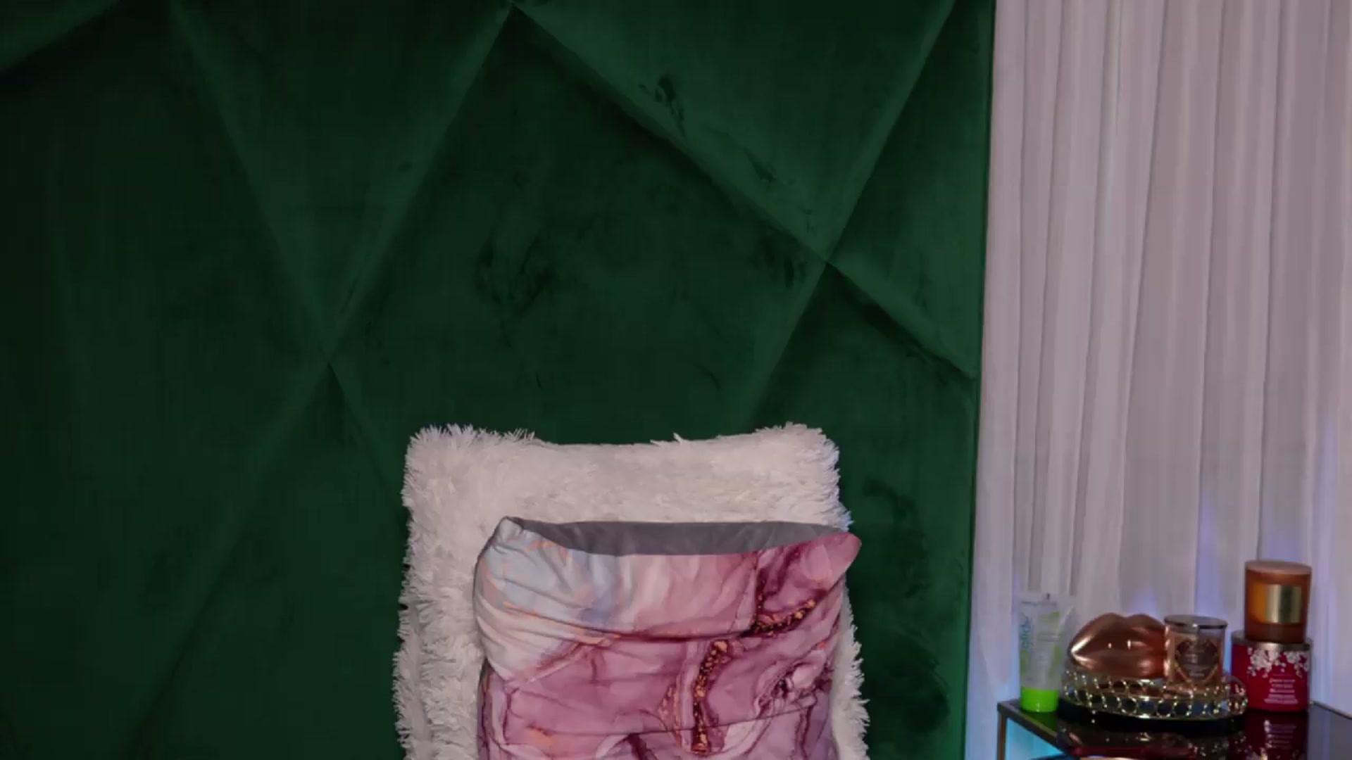 Gallery image thumbnail from ScarletColesX's myfreecams stream on, 07/29/2026, 07:05 image 18 of 20