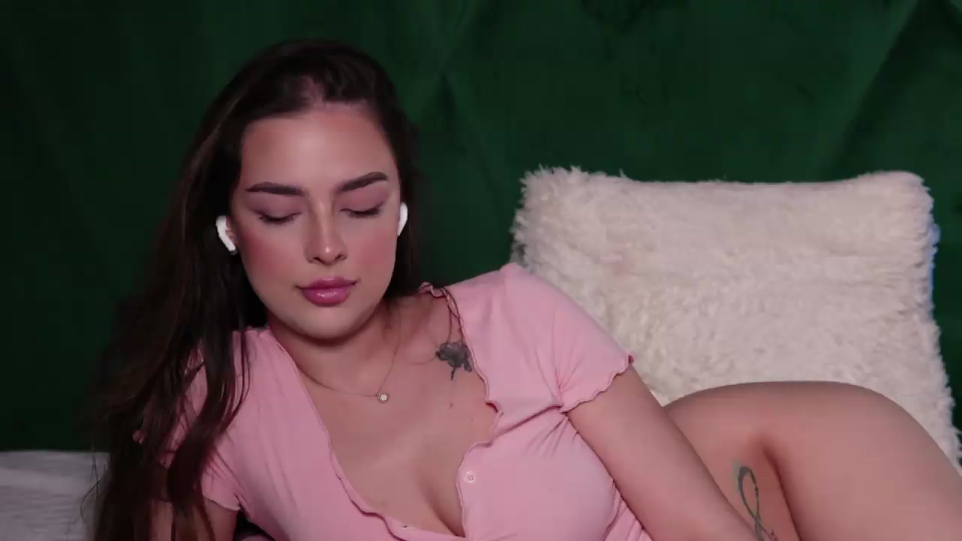 Gallery image thumbnail from ScarletColesX's myfreecams stream on, 07/30/2026, 03:33 image 2 of 20