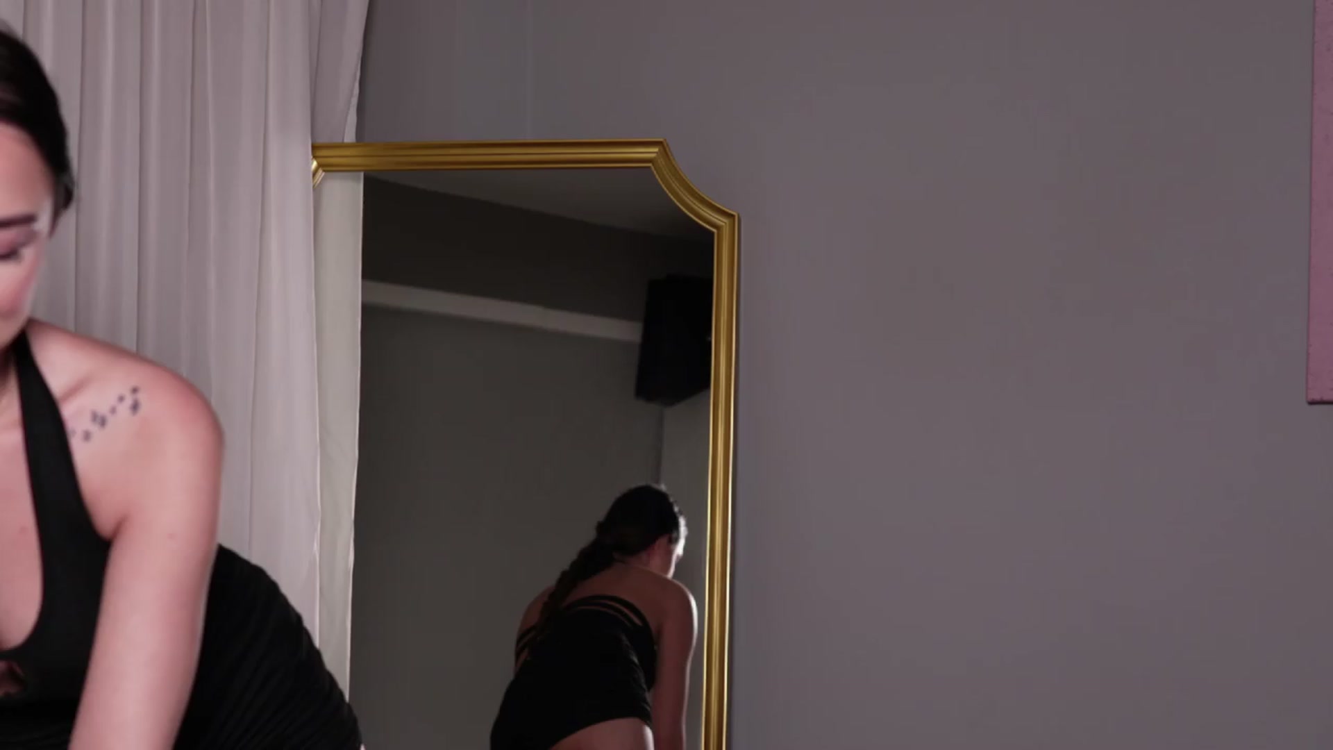 Gallery image thumbnail from ScarletColesX's myfreecams stream on, 08/04/2026, 06:35 image 3 of 20