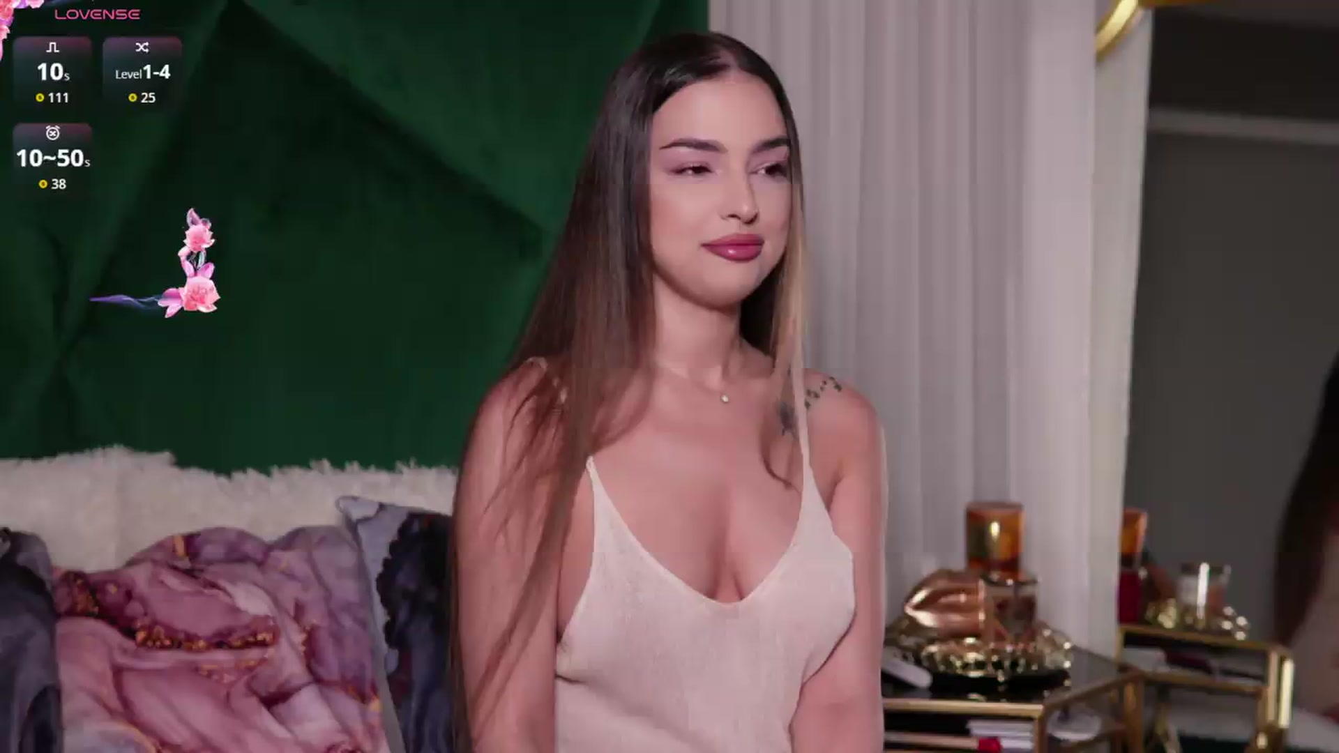 Gallery image thumbnail from ScarletColesX's myfreecams stream on, 08/18/2026, 24:01 image 12 of 20